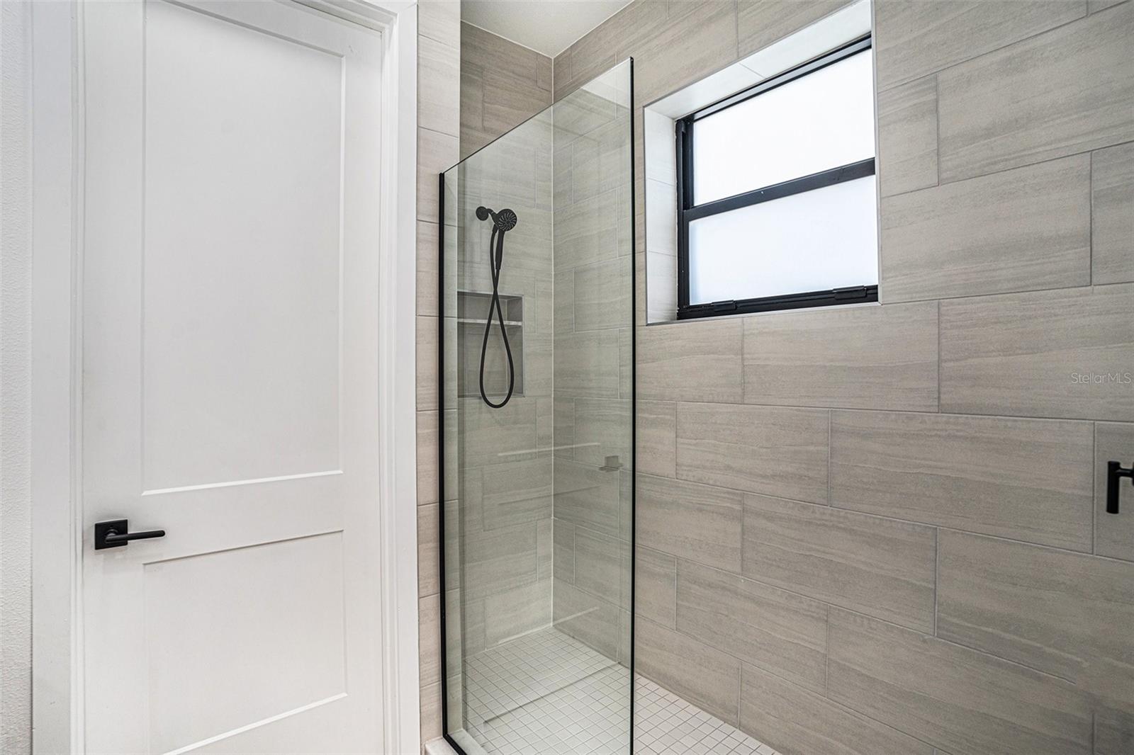 Image 16 of 27 For 1801 Morgan Street 9