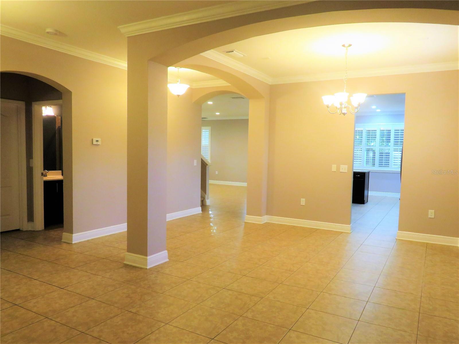 Image 4 of 25 For 5503 Elkins Avenue