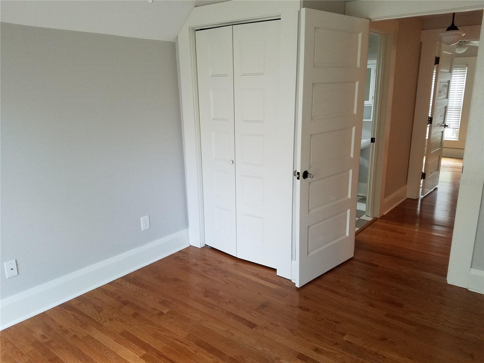 Image 12 of 29 For 2402 Morgan Street