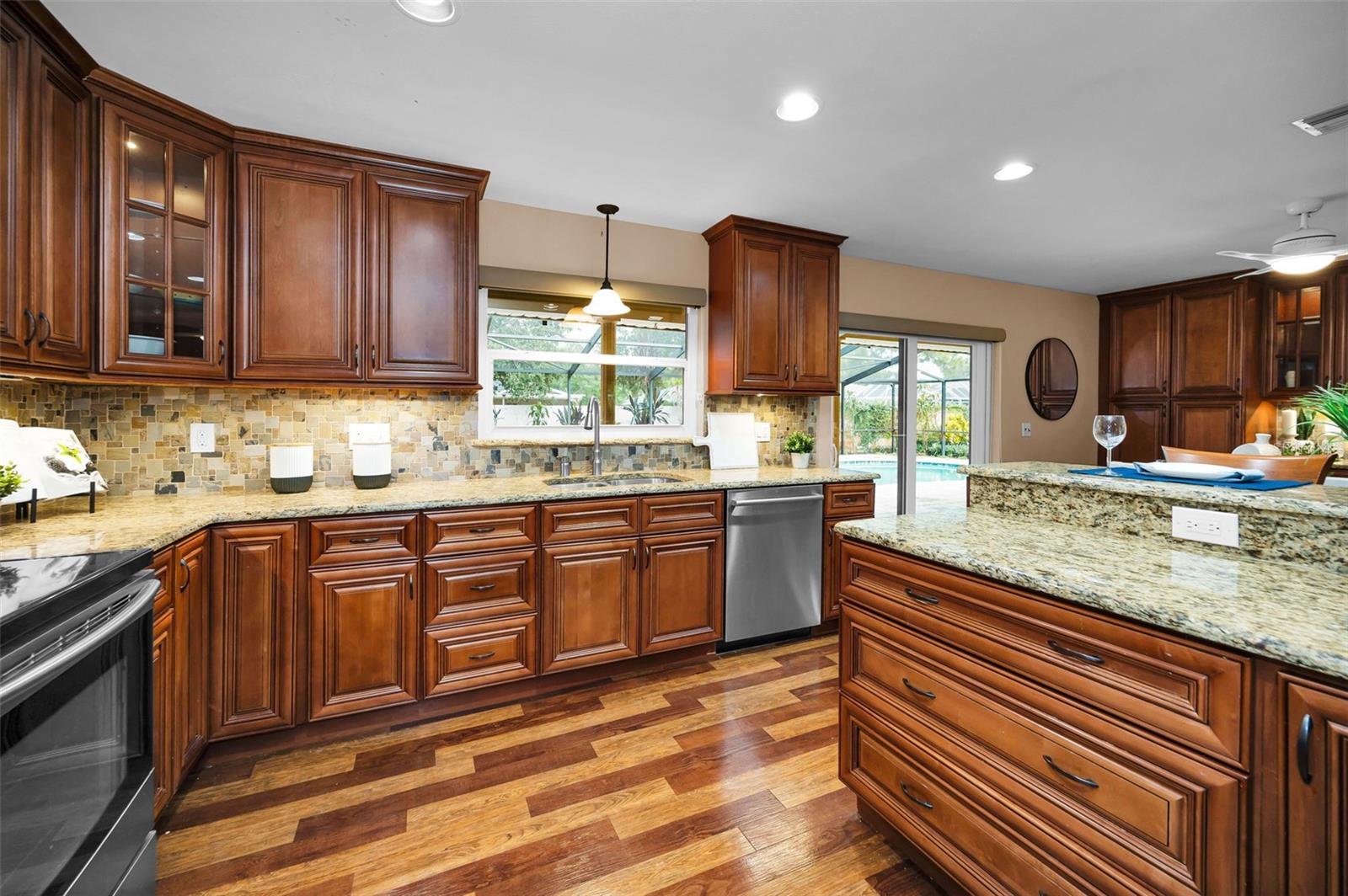 Image 23 of 67 For 2275 Willowbrook Drive