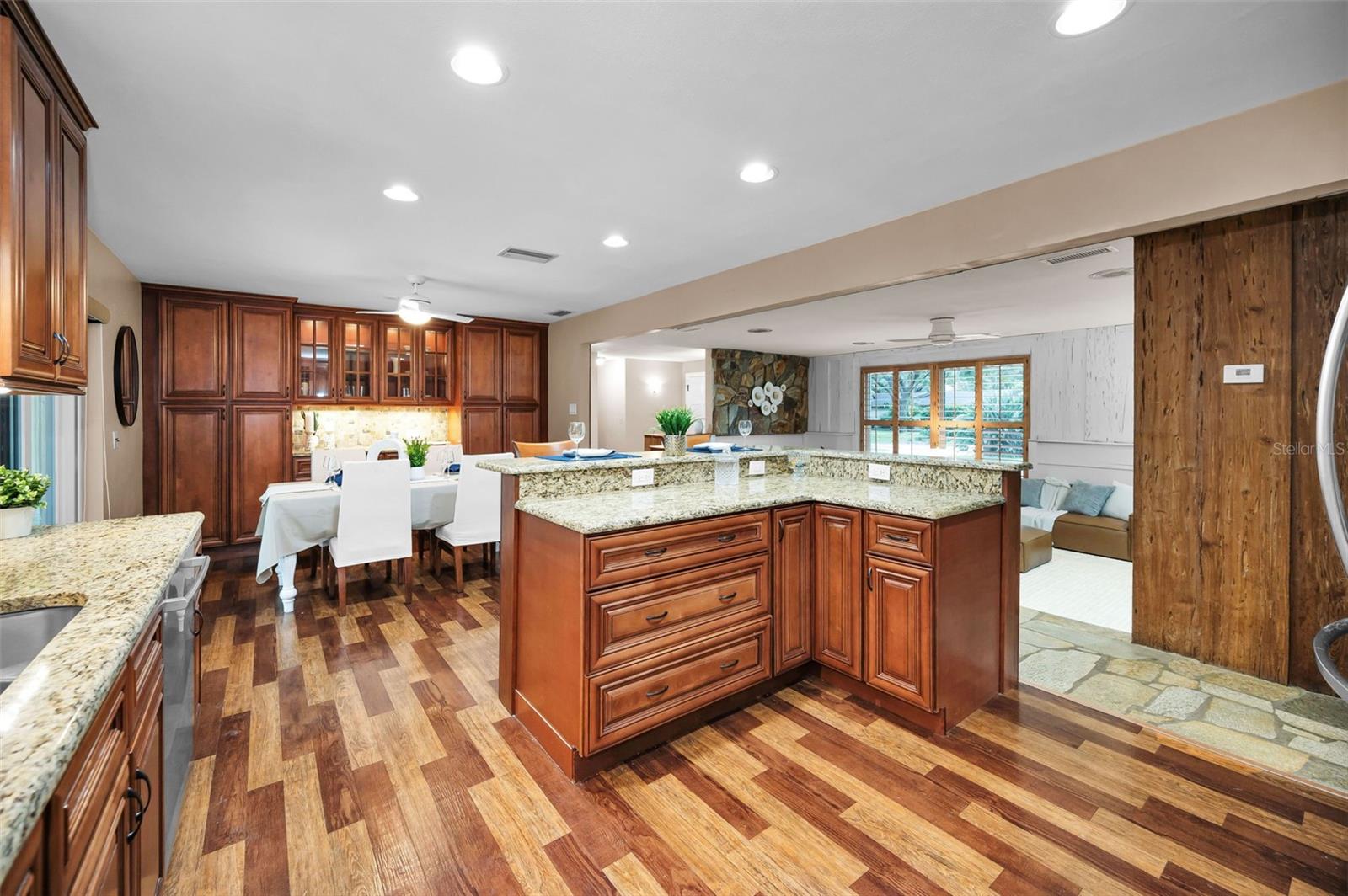 Image 24 of 67 For 2275 Willowbrook Drive