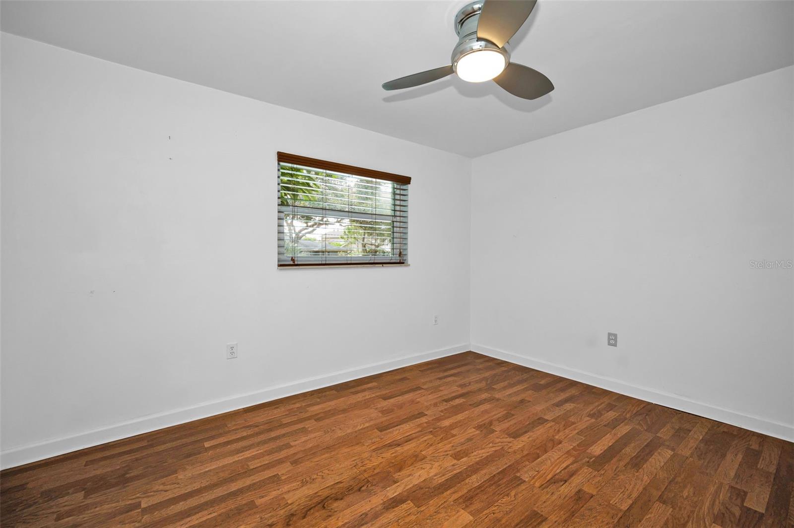 Image 37 of 67 For 2275 Willowbrook Drive