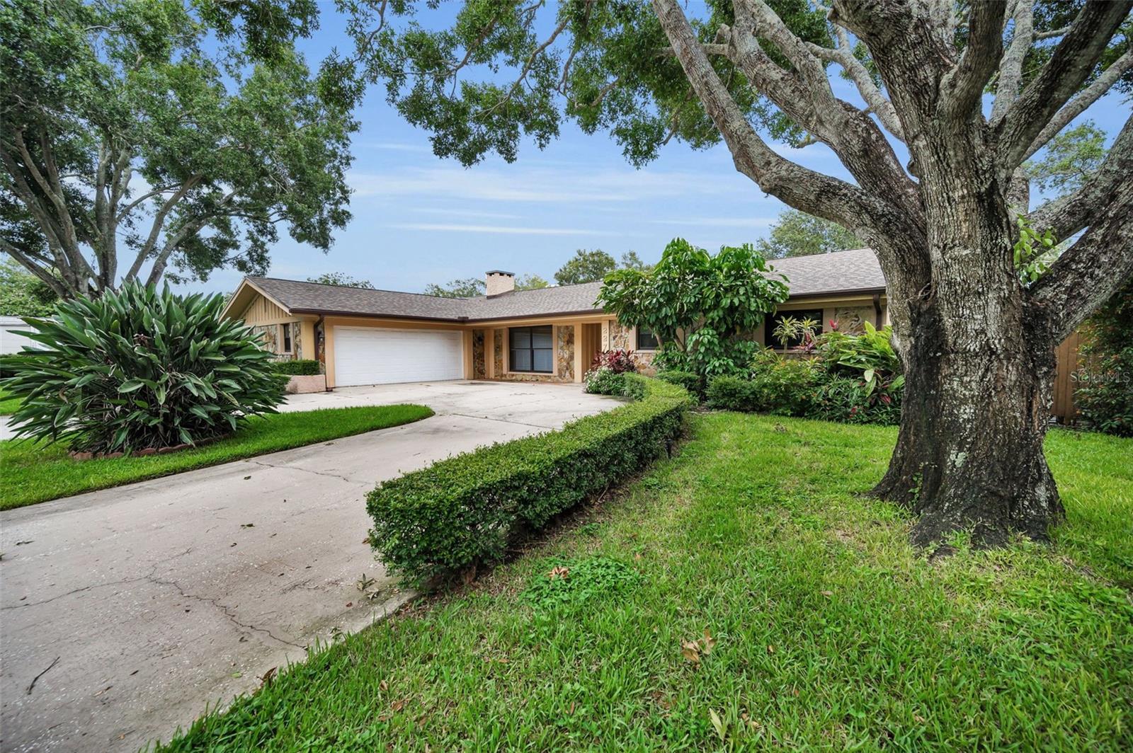 Image 4 of 67 For 2275 Willowbrook Drive