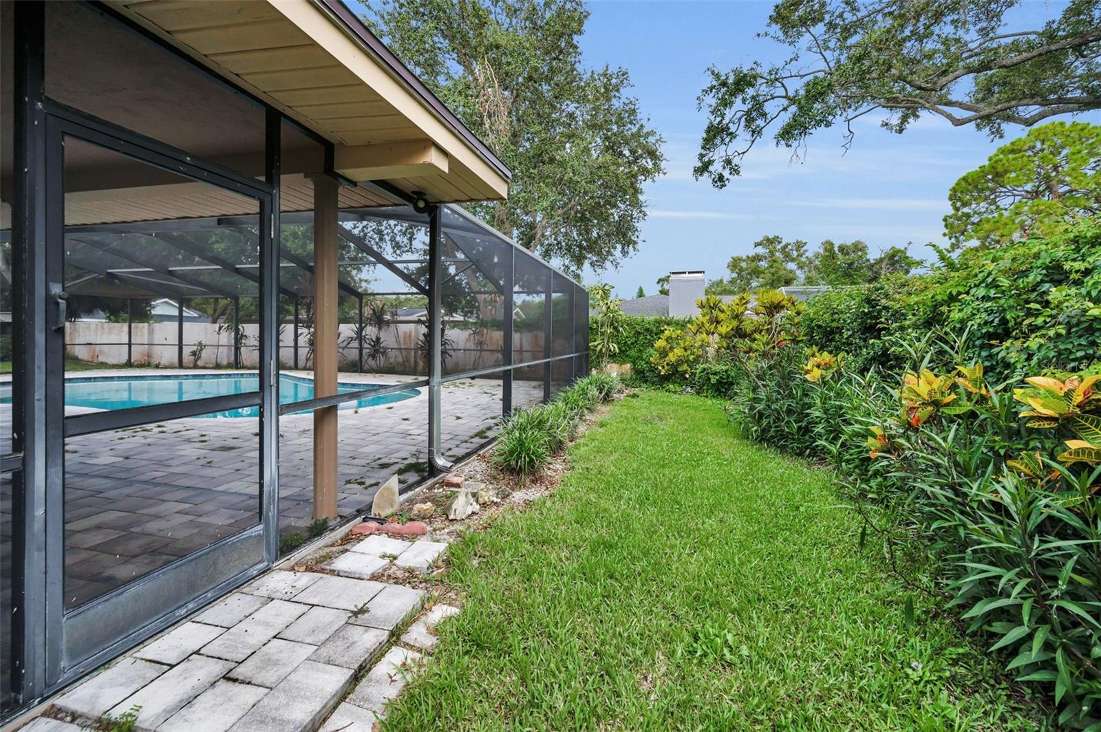 Image 59 of 67 For 2275 Willowbrook Drive