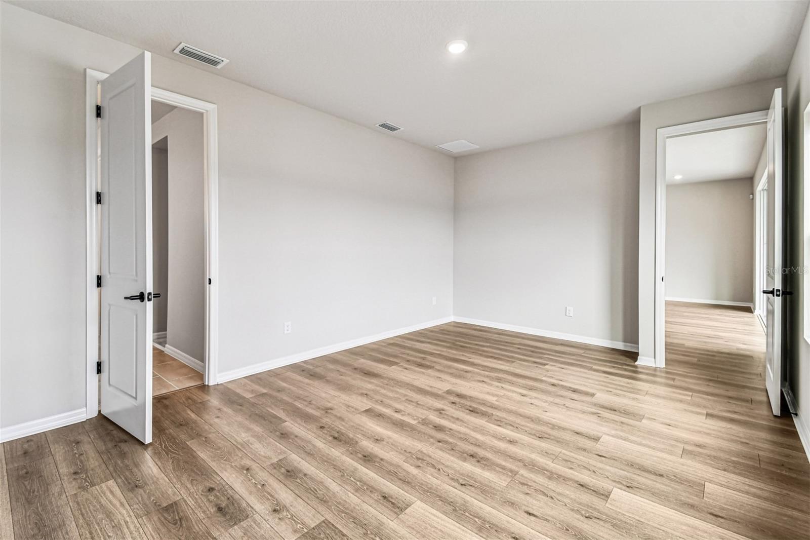 Image 24 of 50 For 5951 Bristle Oak Street