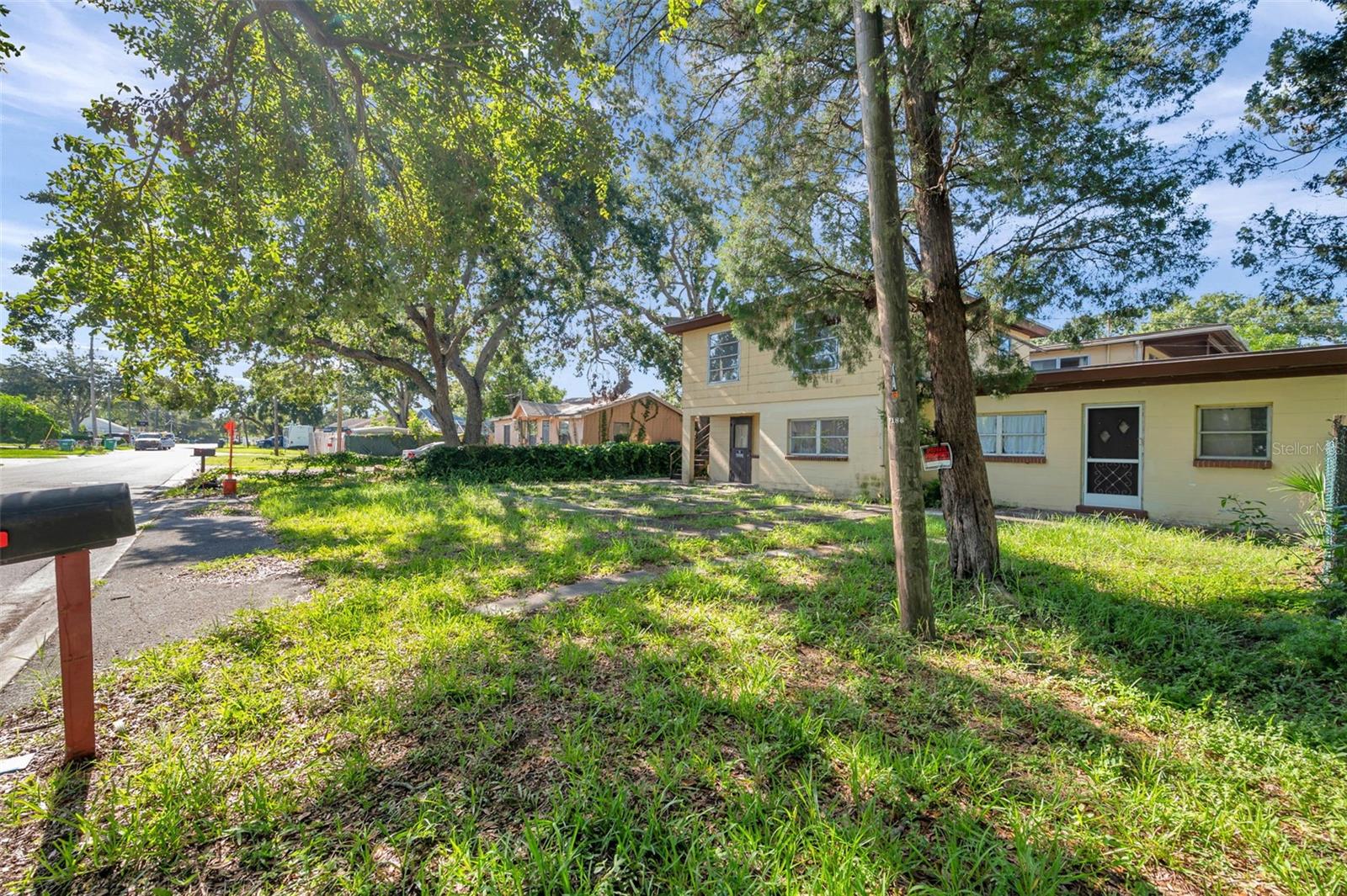 Image 6 of 36 For 7180 50th Avenue N