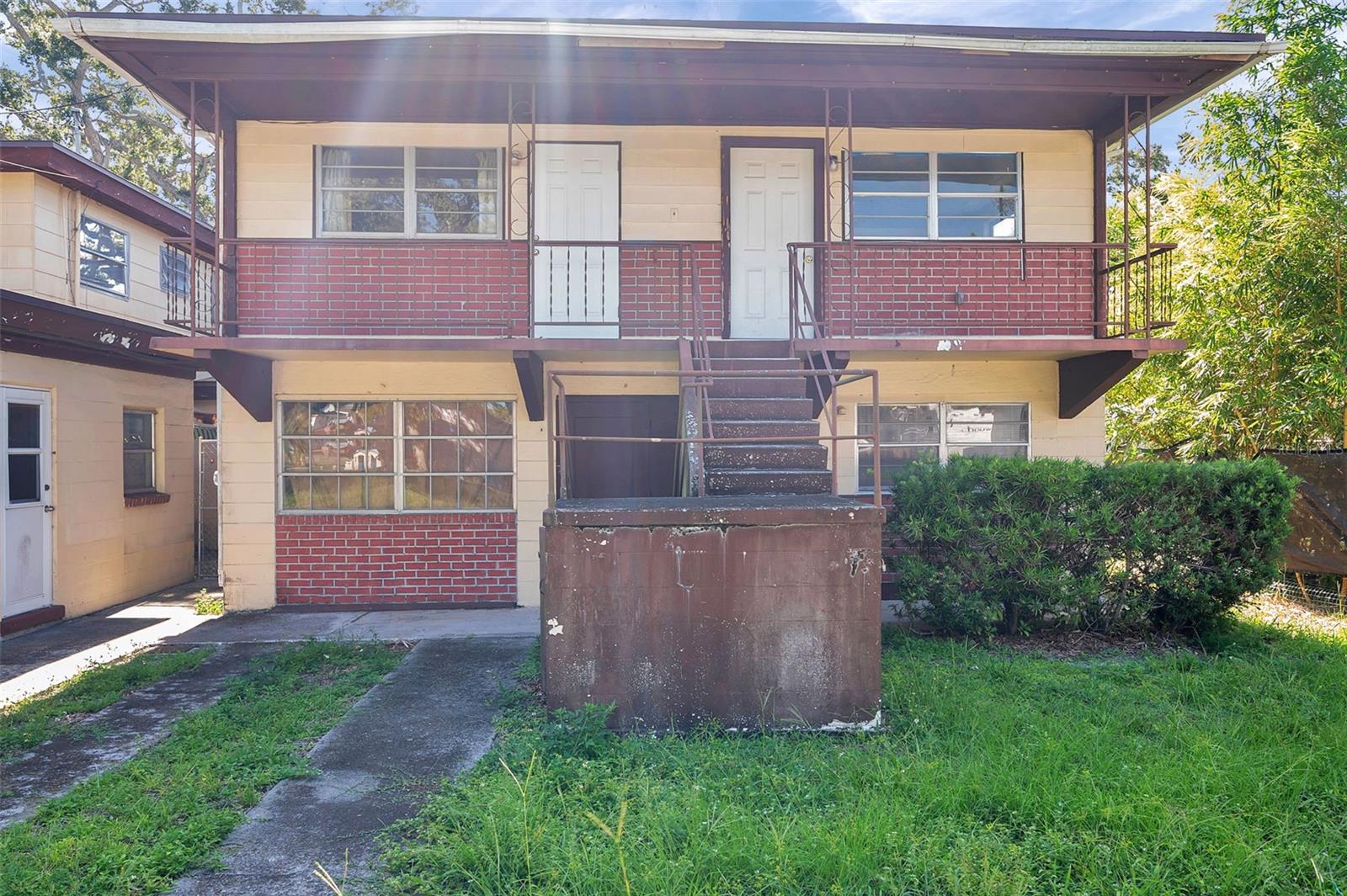 Image 9 of 36 For 7180 50th Avenue N