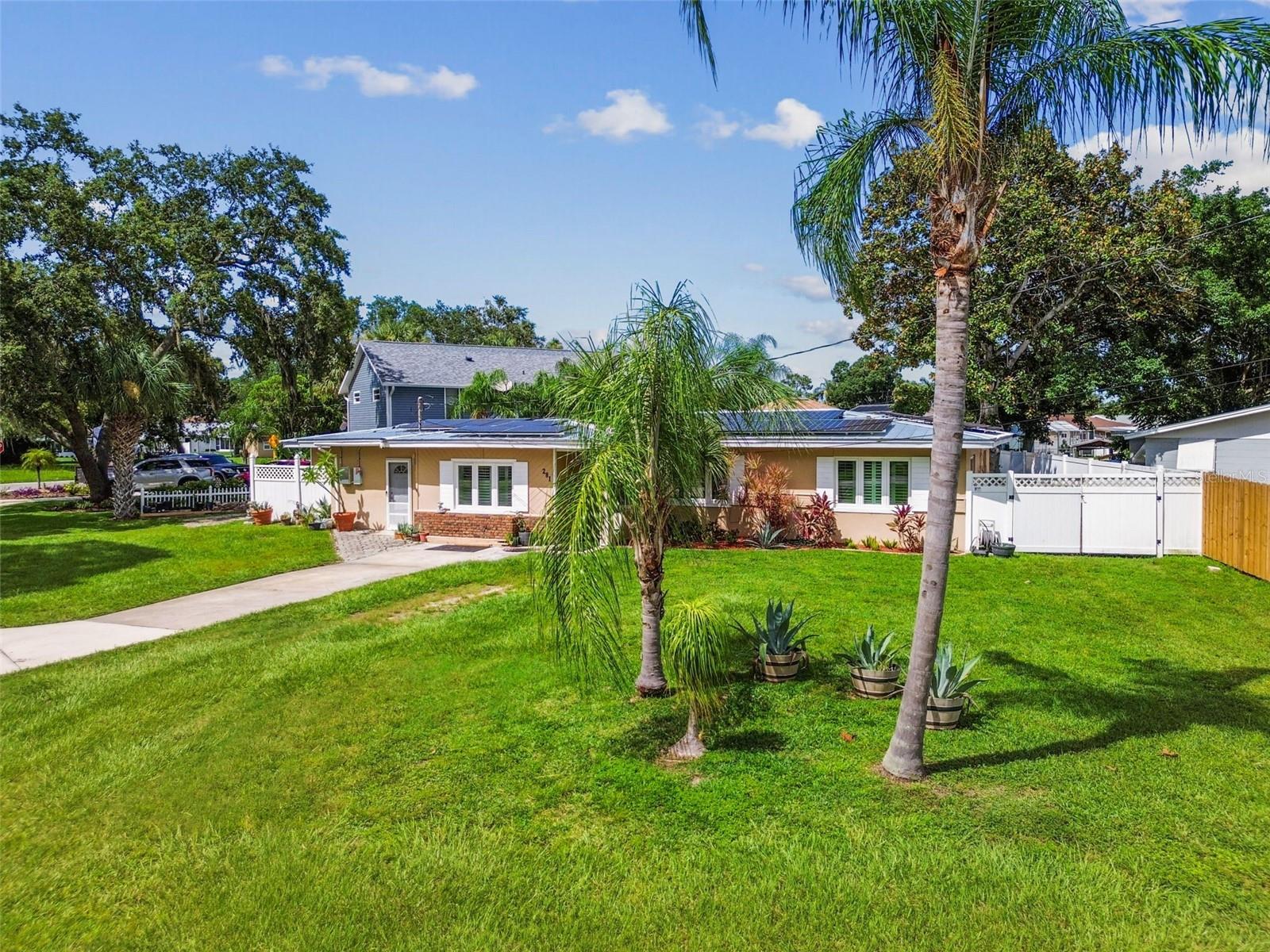 Image 10 of 91 For 281 Maple Avenue