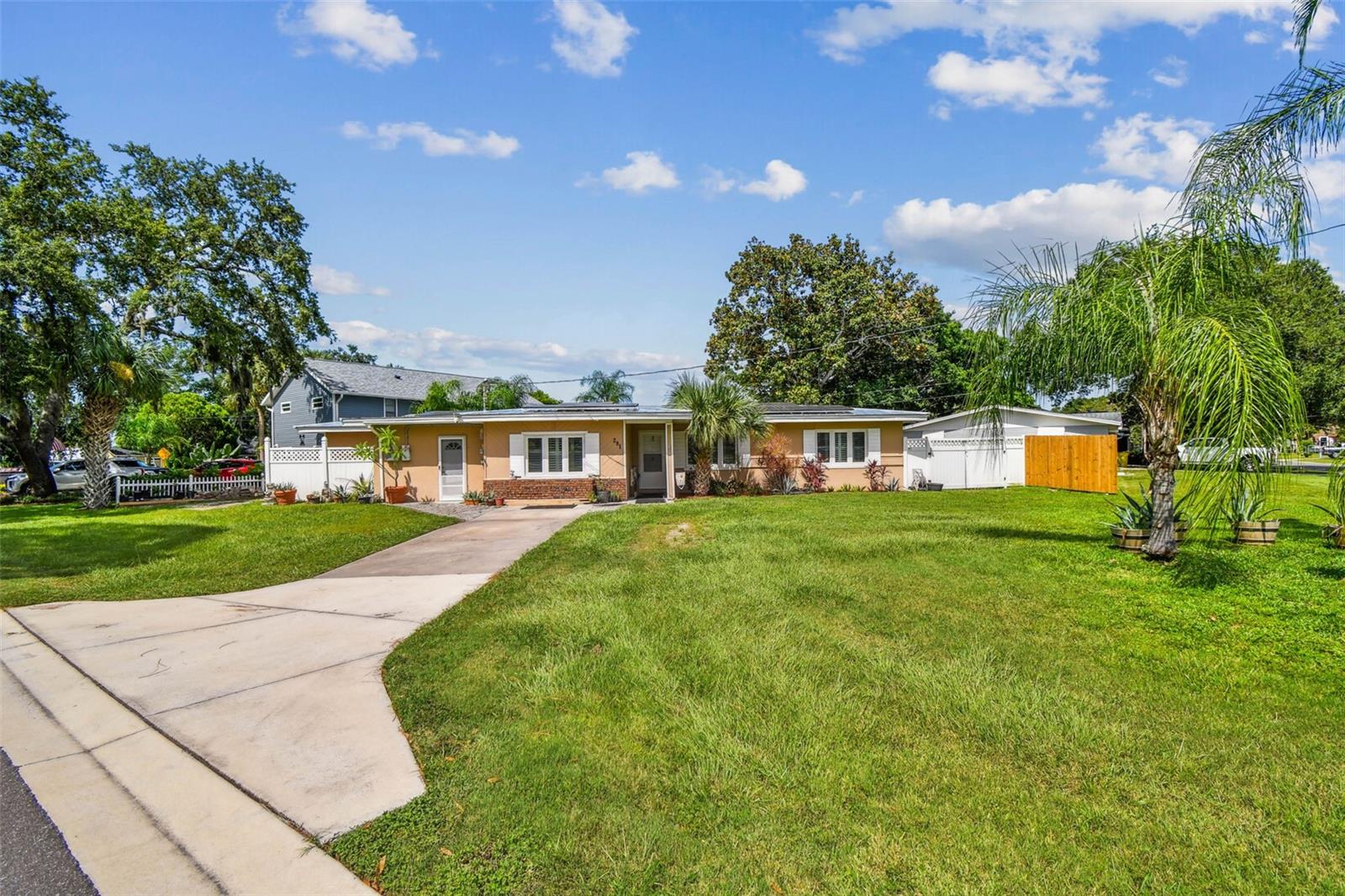Image 14 of 91 For 281 Maple Avenue