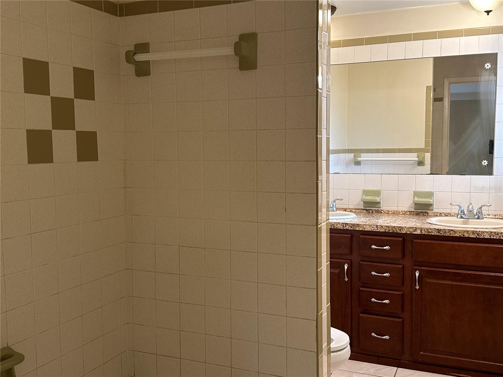 Image 13 of 16 For 5327 19th Avenue N