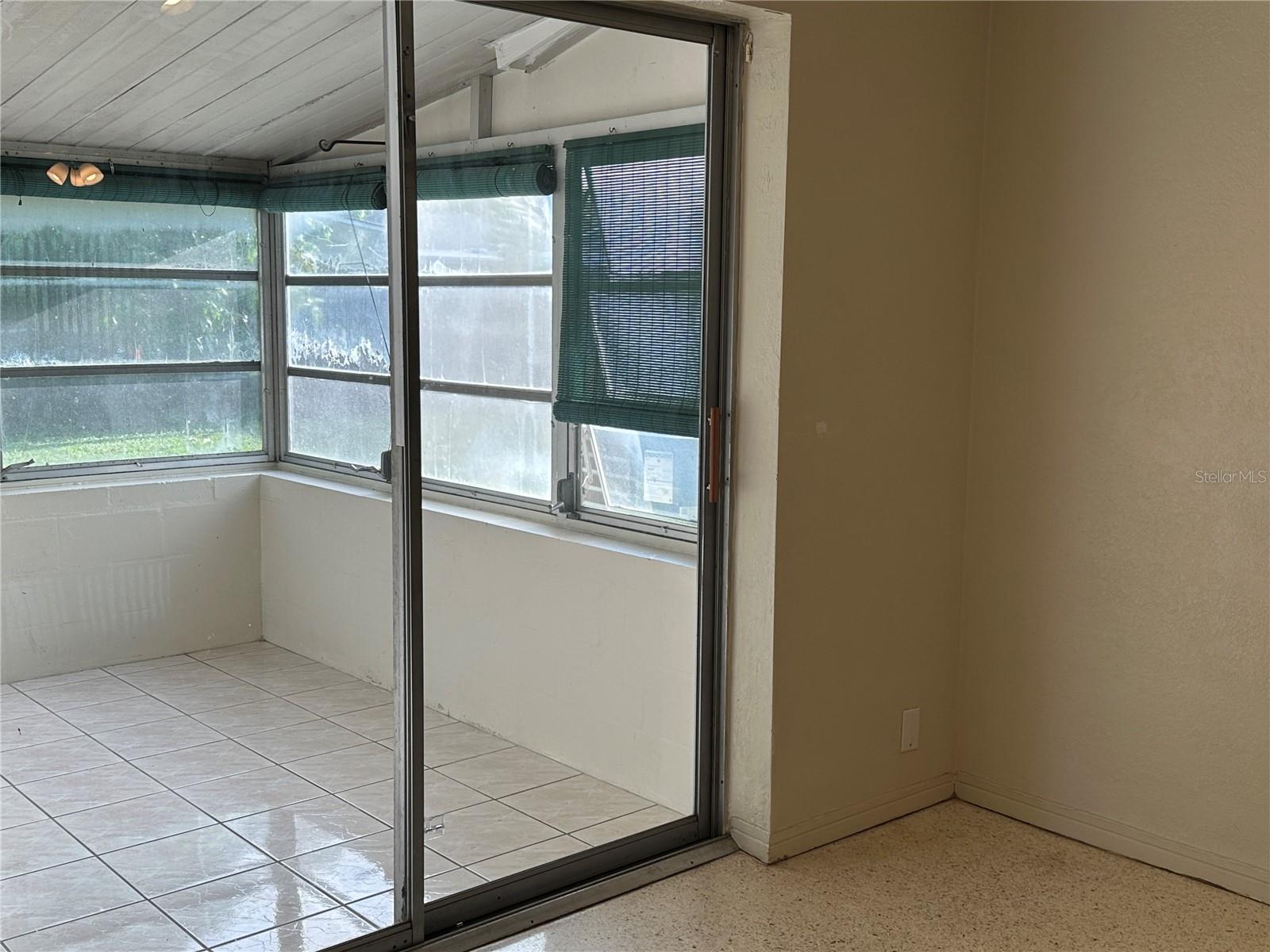 Image 7 of 16 For 5327 19th Avenue N