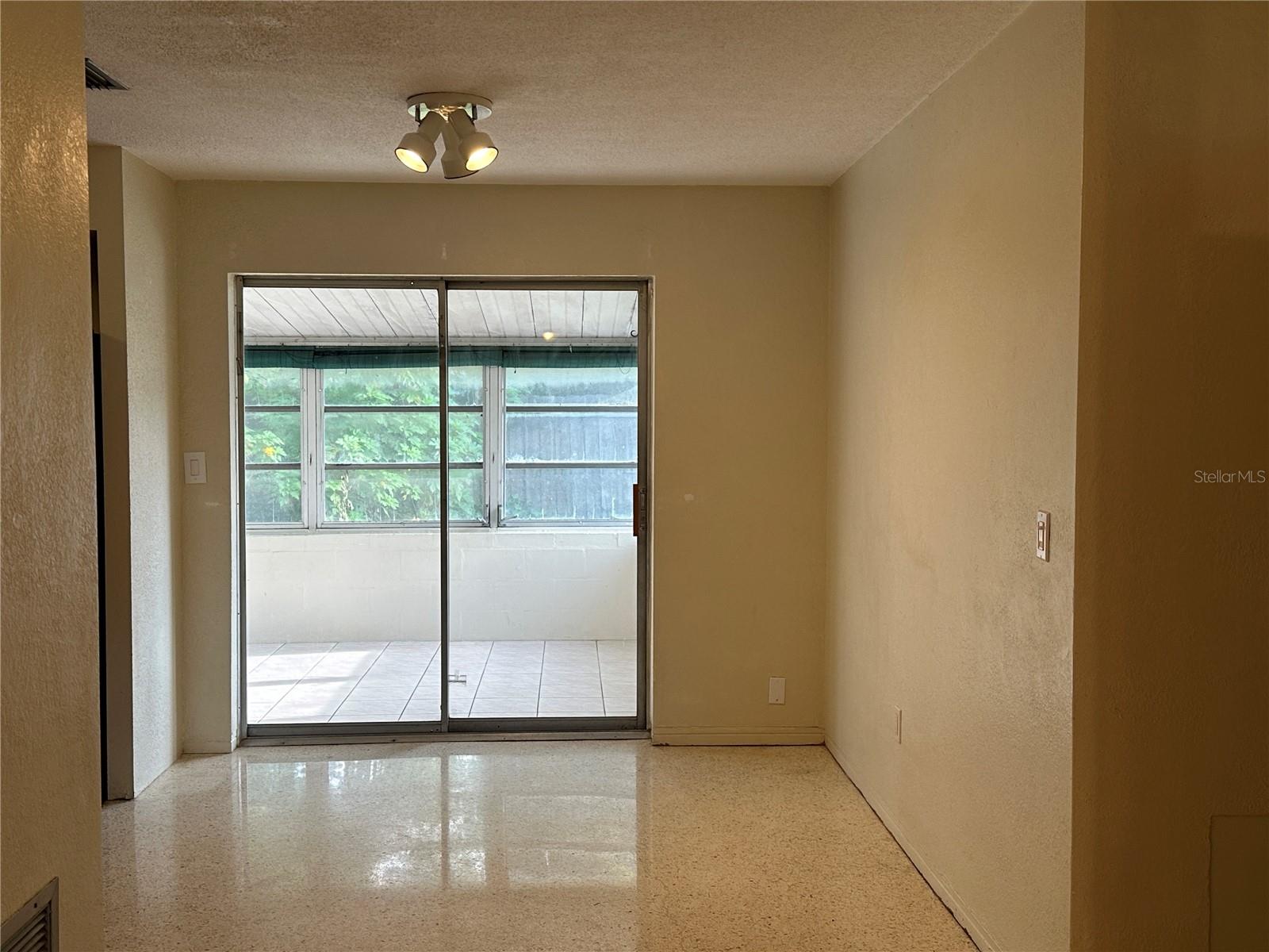 Image 8 of 16 For 5327 19th Avenue N
