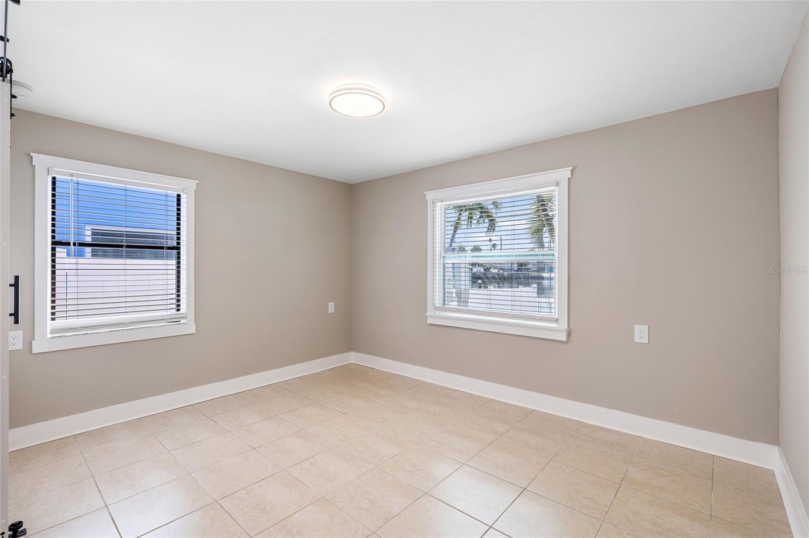 Image 16 of 40 For 231 Madeira Avenue