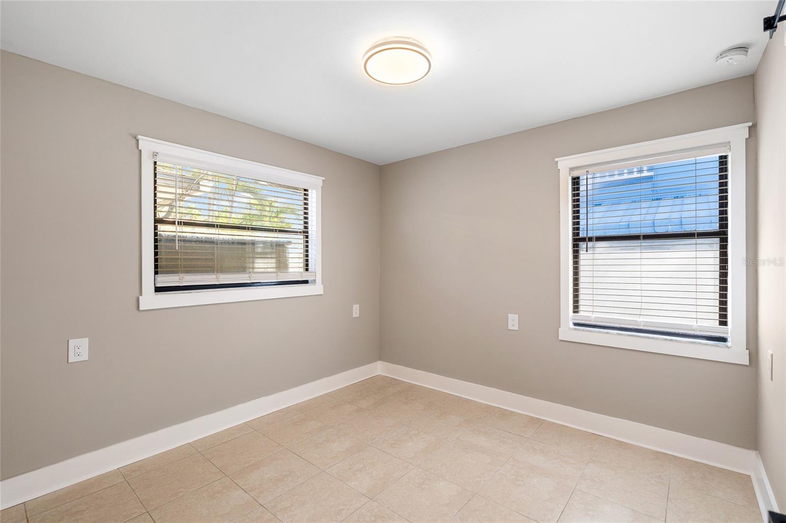 Image 18 of 40 For 231 Madeira Avenue