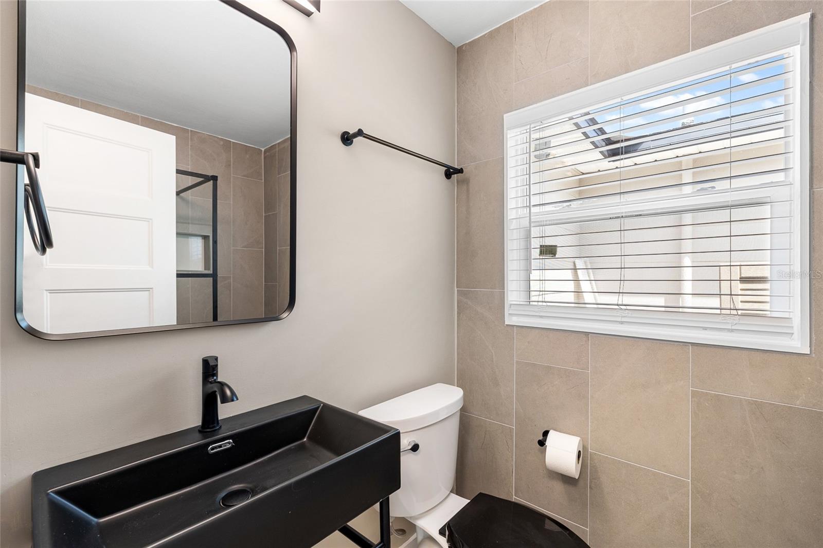 Image 20 of 40 For 231 Madeira Avenue