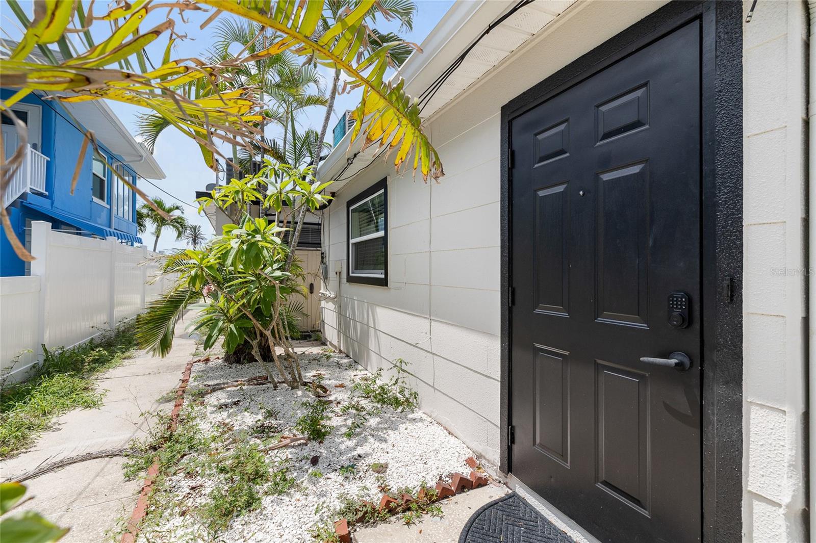 Image 24 of 40 For 231 Madeira Avenue