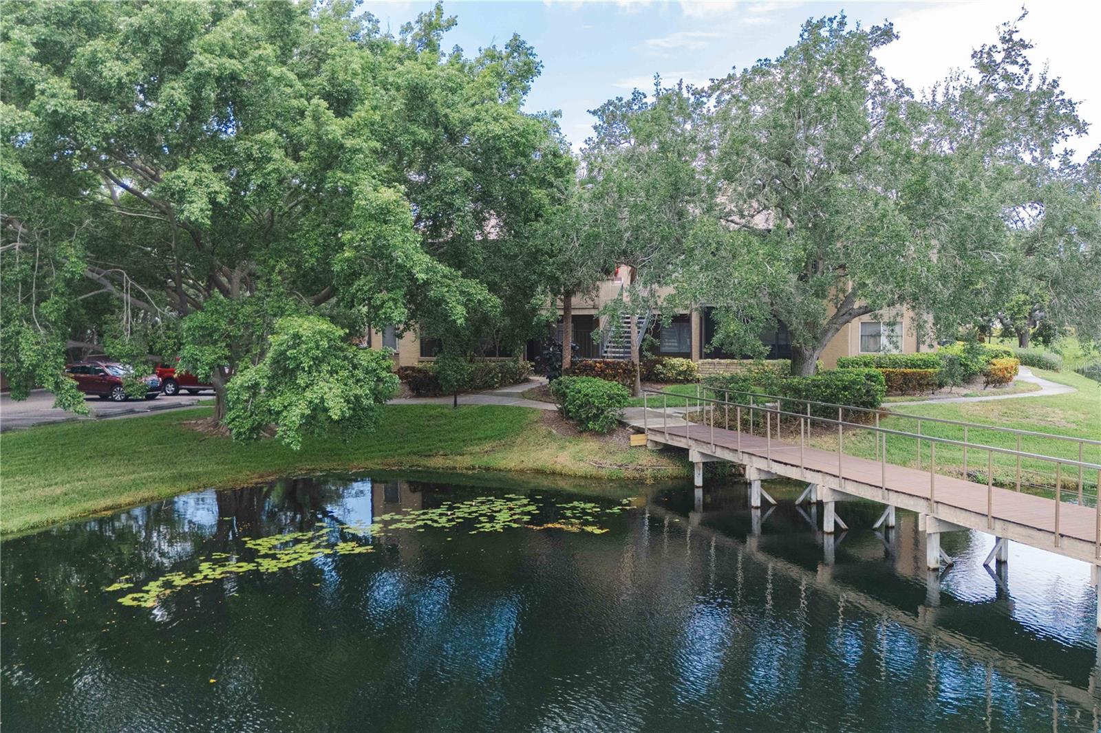Image 2 of 25 For 10263 Gandy Boulevard N 2405