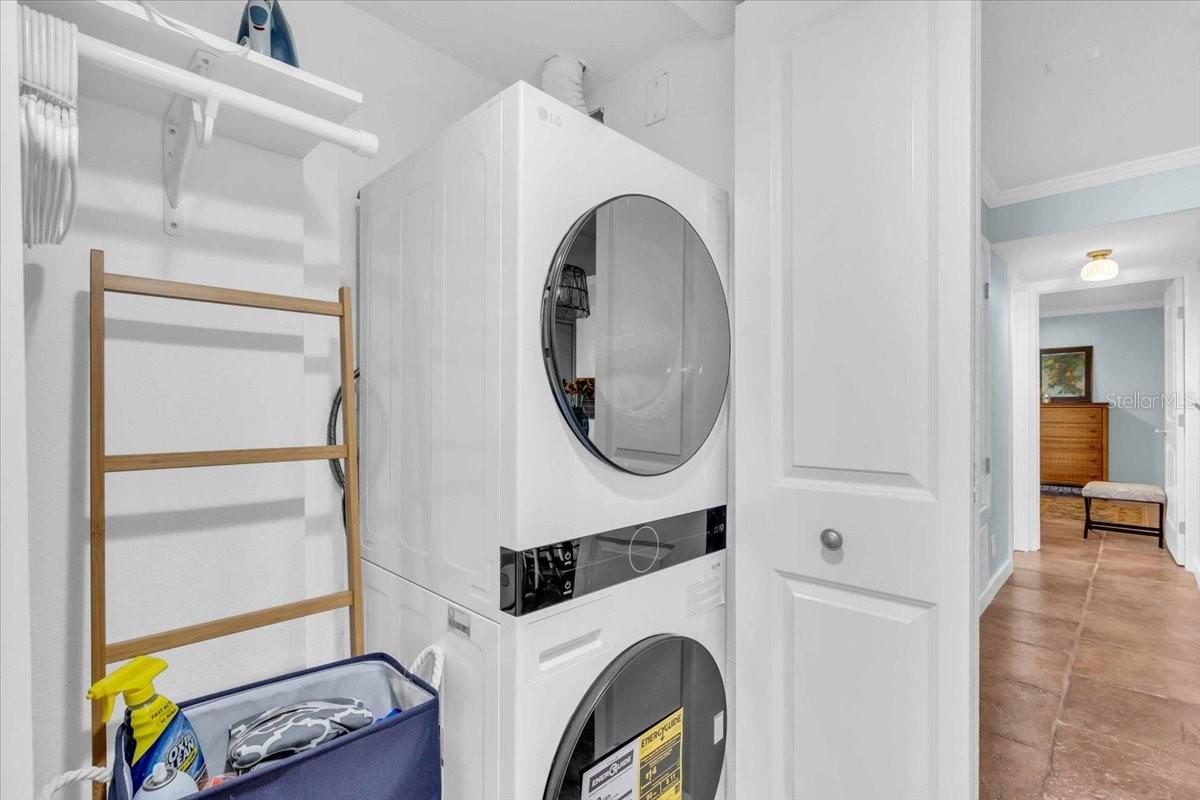 Image 31 of 33 For 7300 Sunshine Skyway Lane S 107