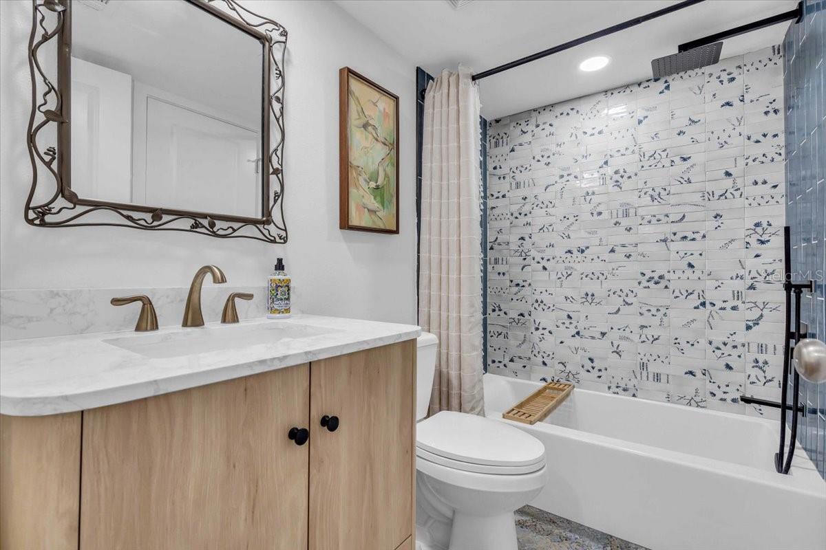 Image 8 of 33 For 7300 Sunshine Skyway Lane S 107