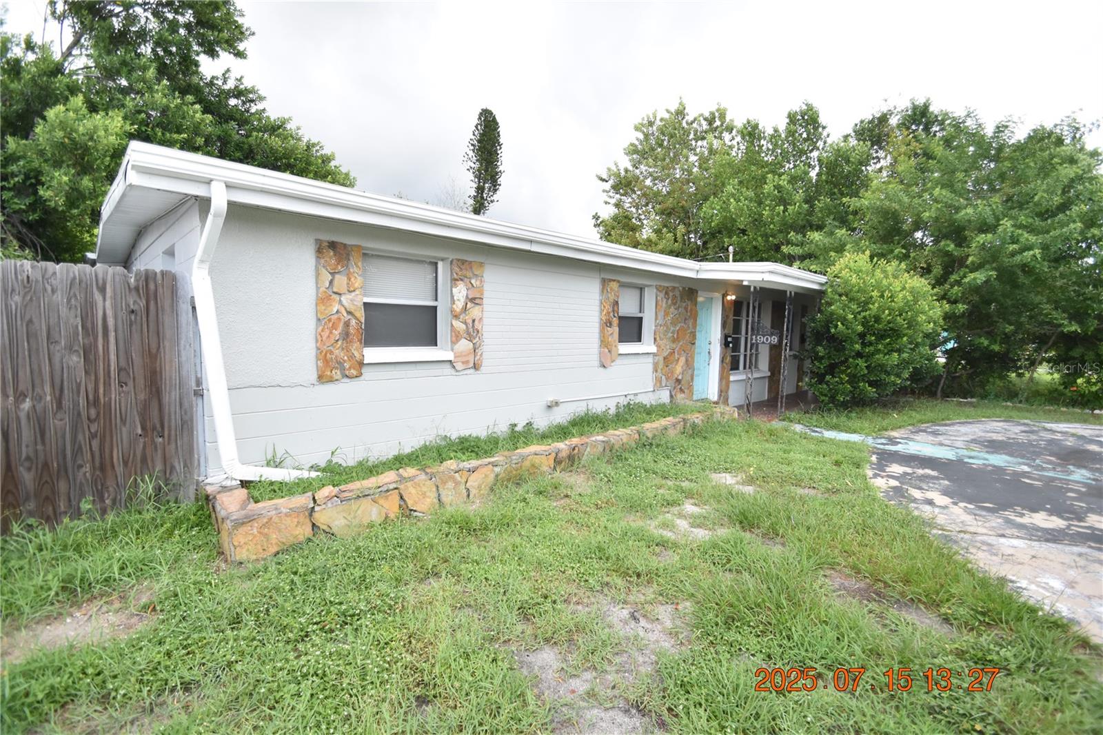 Details for 1909 13th Avenue S, ST PETERSBURG, FL 33710