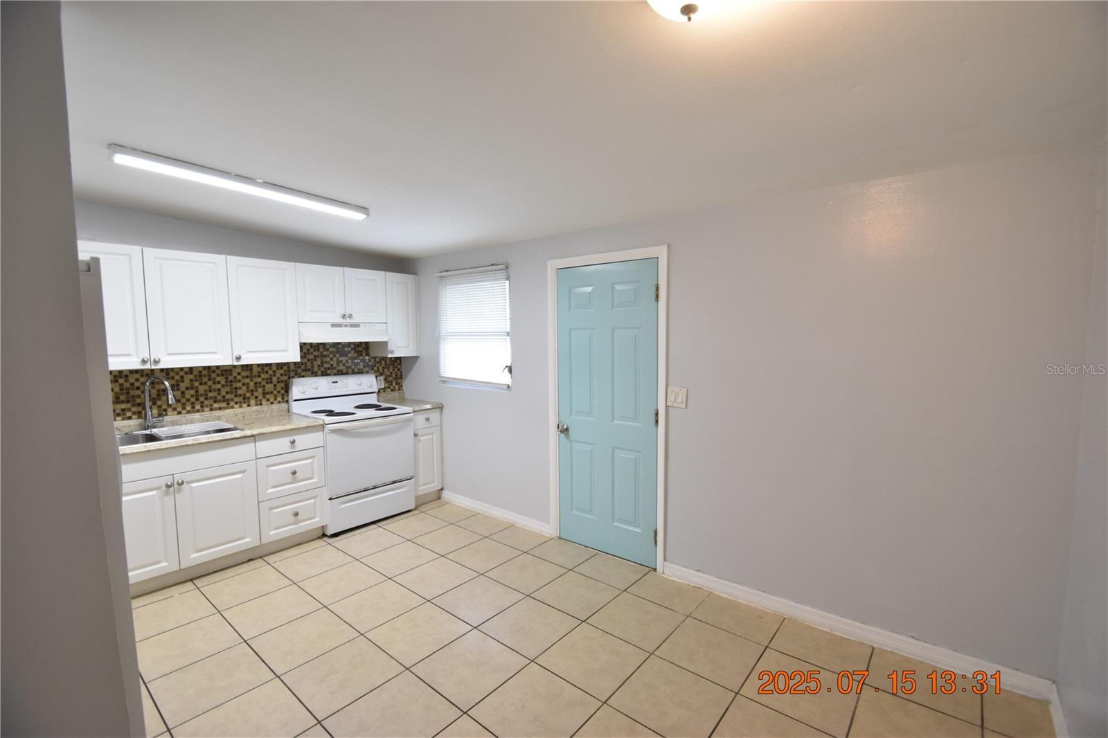 Image 13 of 34 For 1909 13th Avenue S