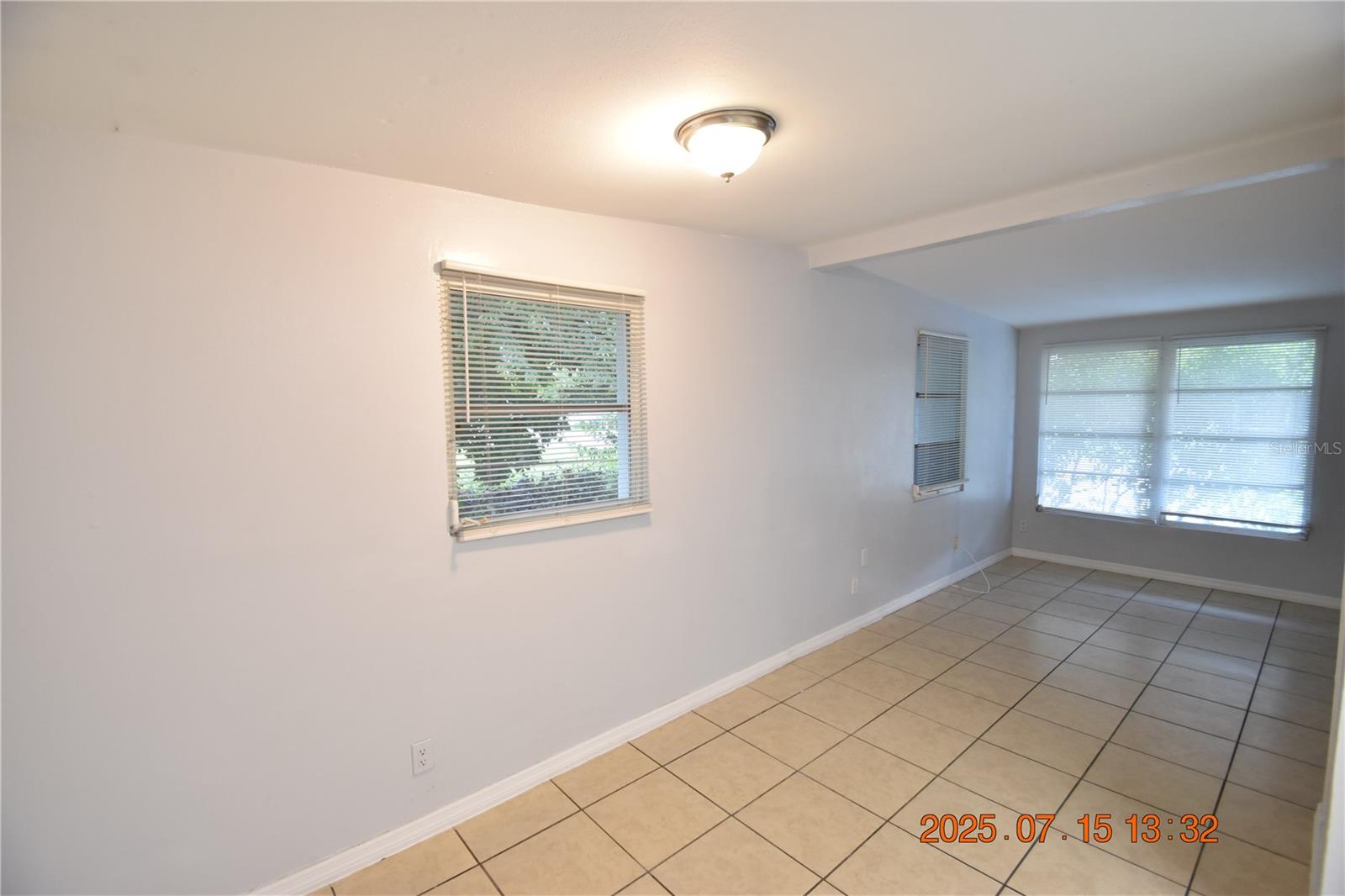 Image 15 of 34 For 1909 13th Avenue S