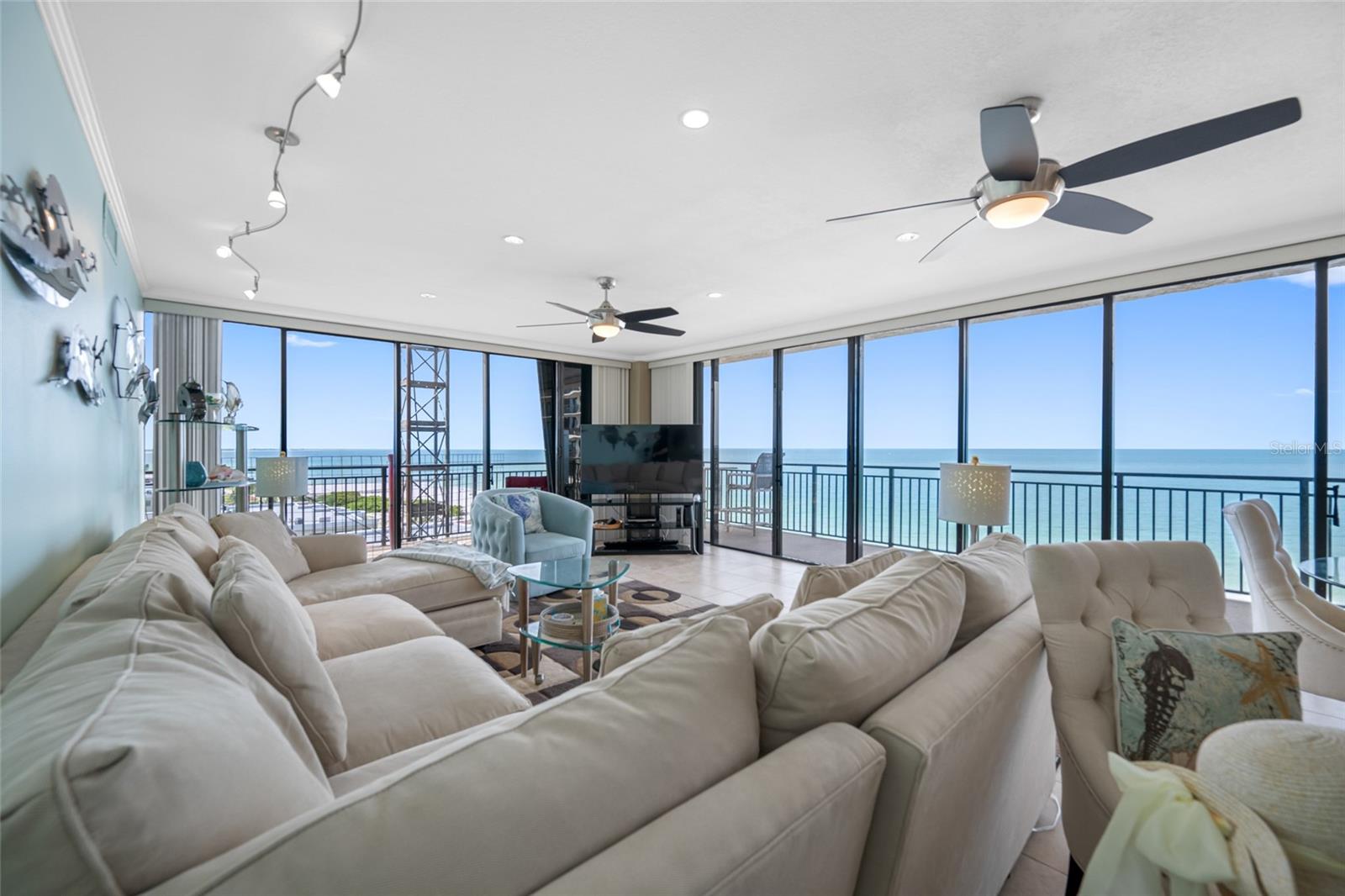 Image 7 of 47 For 7600 Bayshore Drive 703a