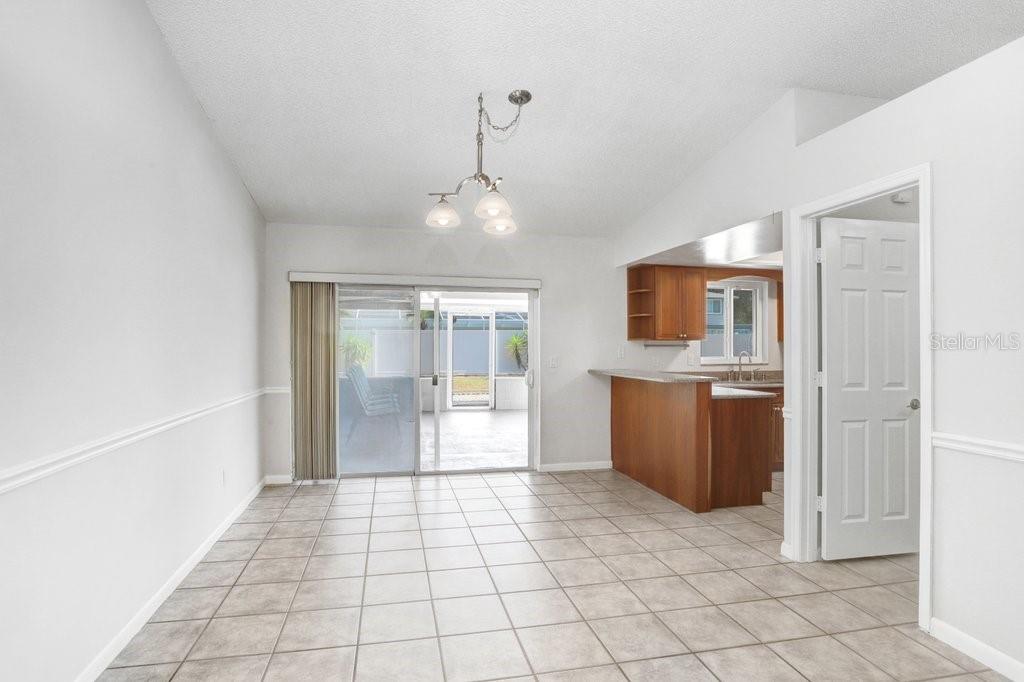 Image 11 of 39 For 5203 Landsman Avenue