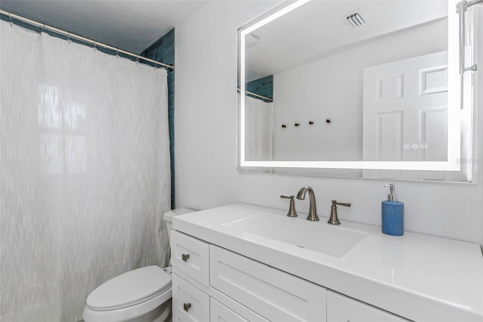 Image 18 of 24 For 1808 Mapleleaf Boulevard