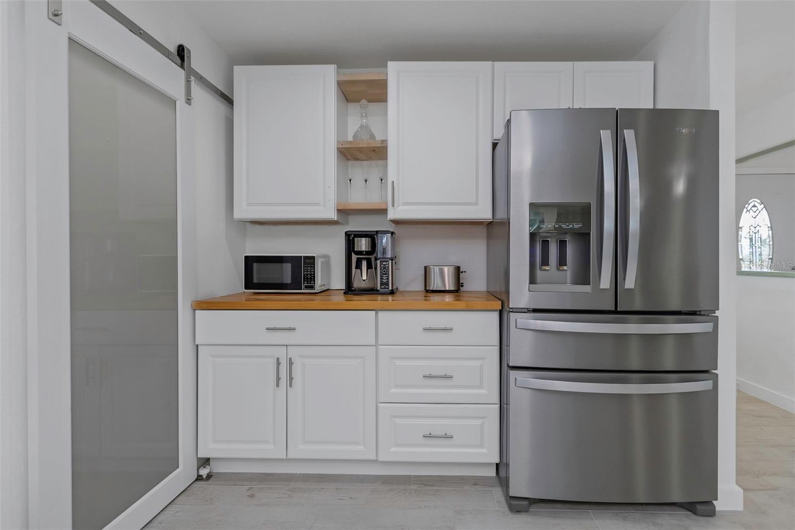Image 5 of 24 For 1808 Mapleleaf Boulevard