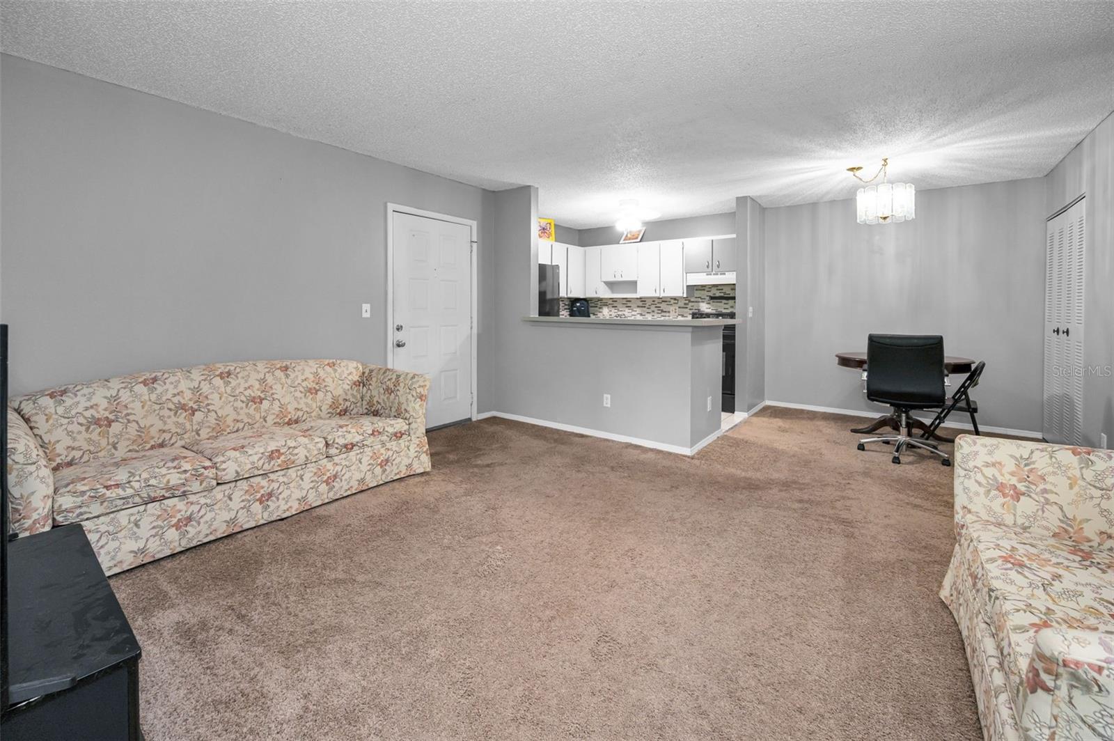Image 18 of 58 For 3241 Fox Chase Circle N 106