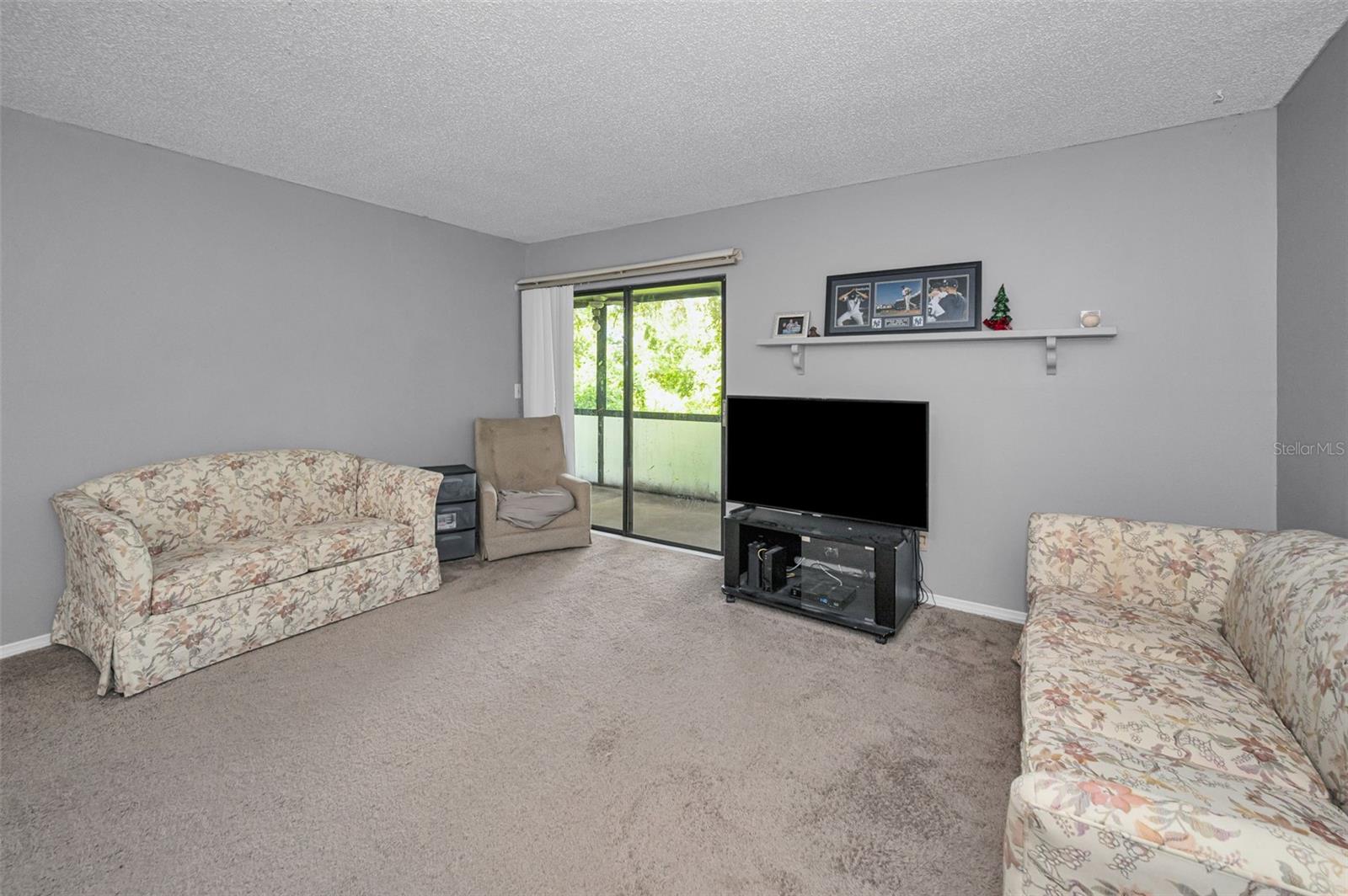 Image 20 of 58 For 3241 Fox Chase Circle N 106
