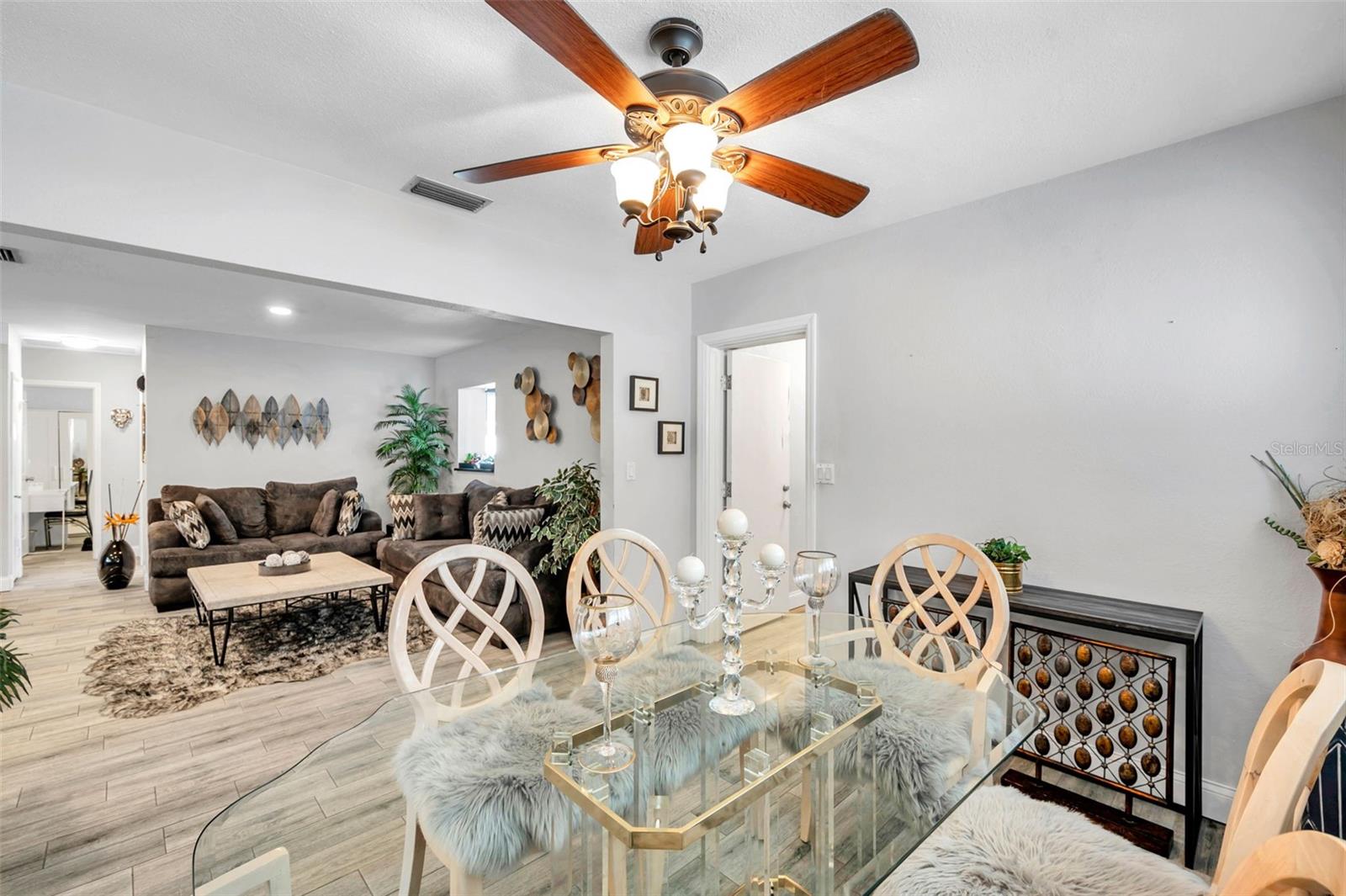 Image 12 of 35 For 4518 15th Avenue N