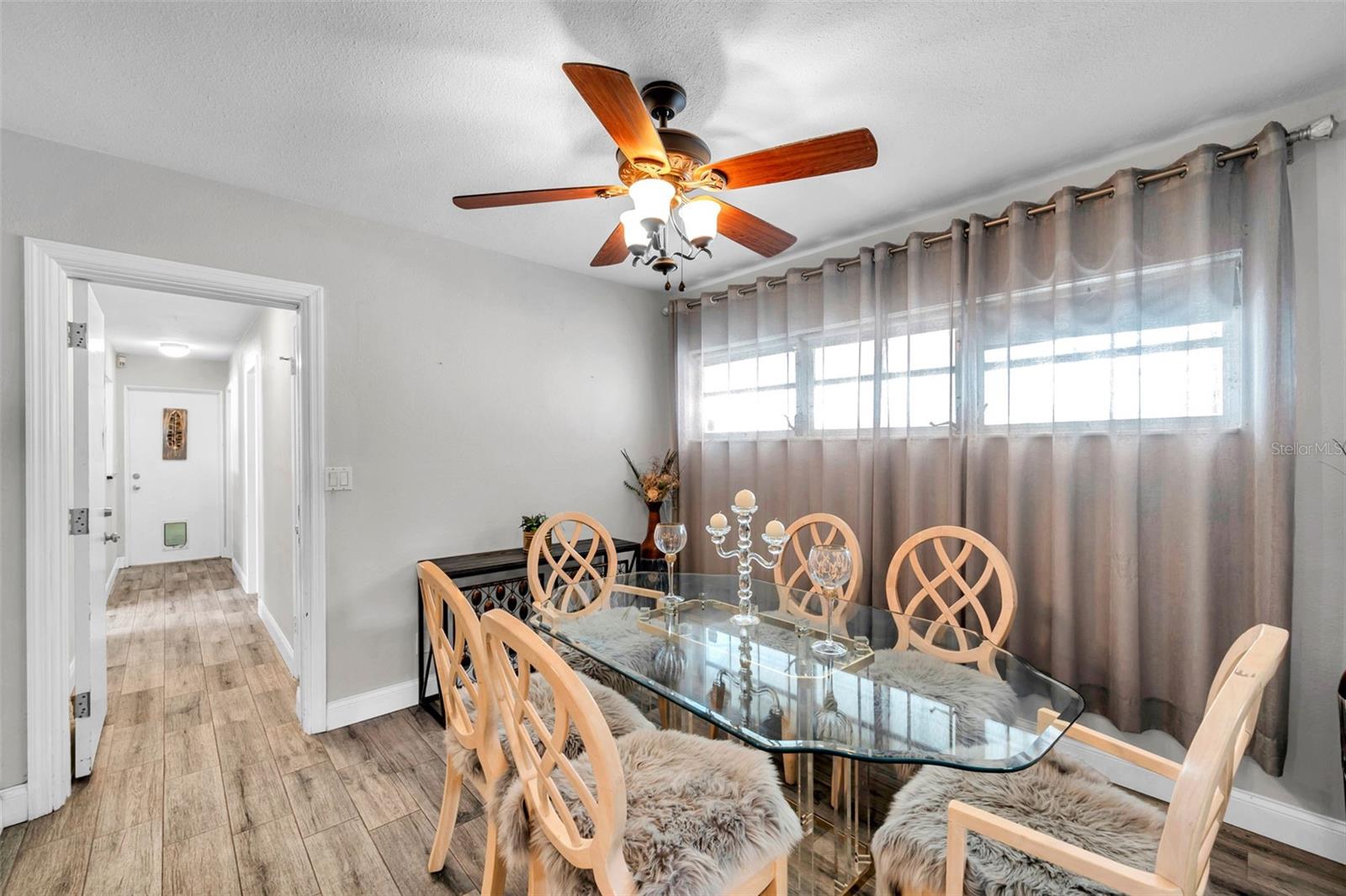 Image 13 of 35 For 4518 15th Avenue N