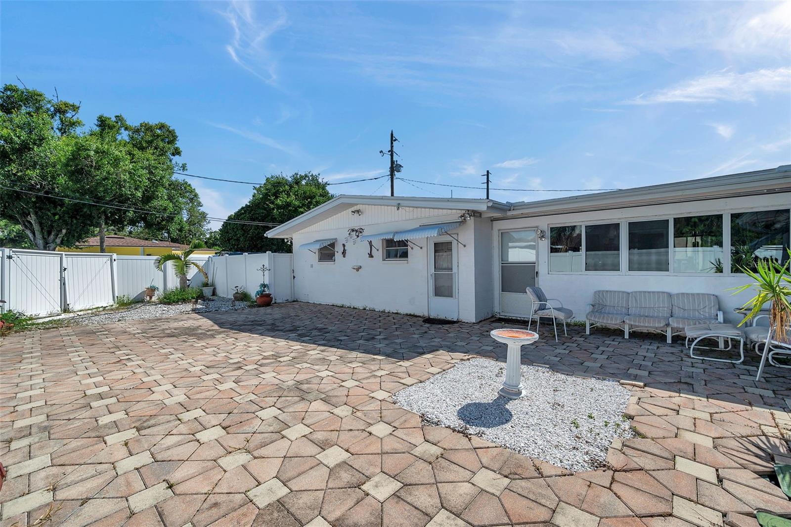 Image 31 of 35 For 4518 15th Avenue N