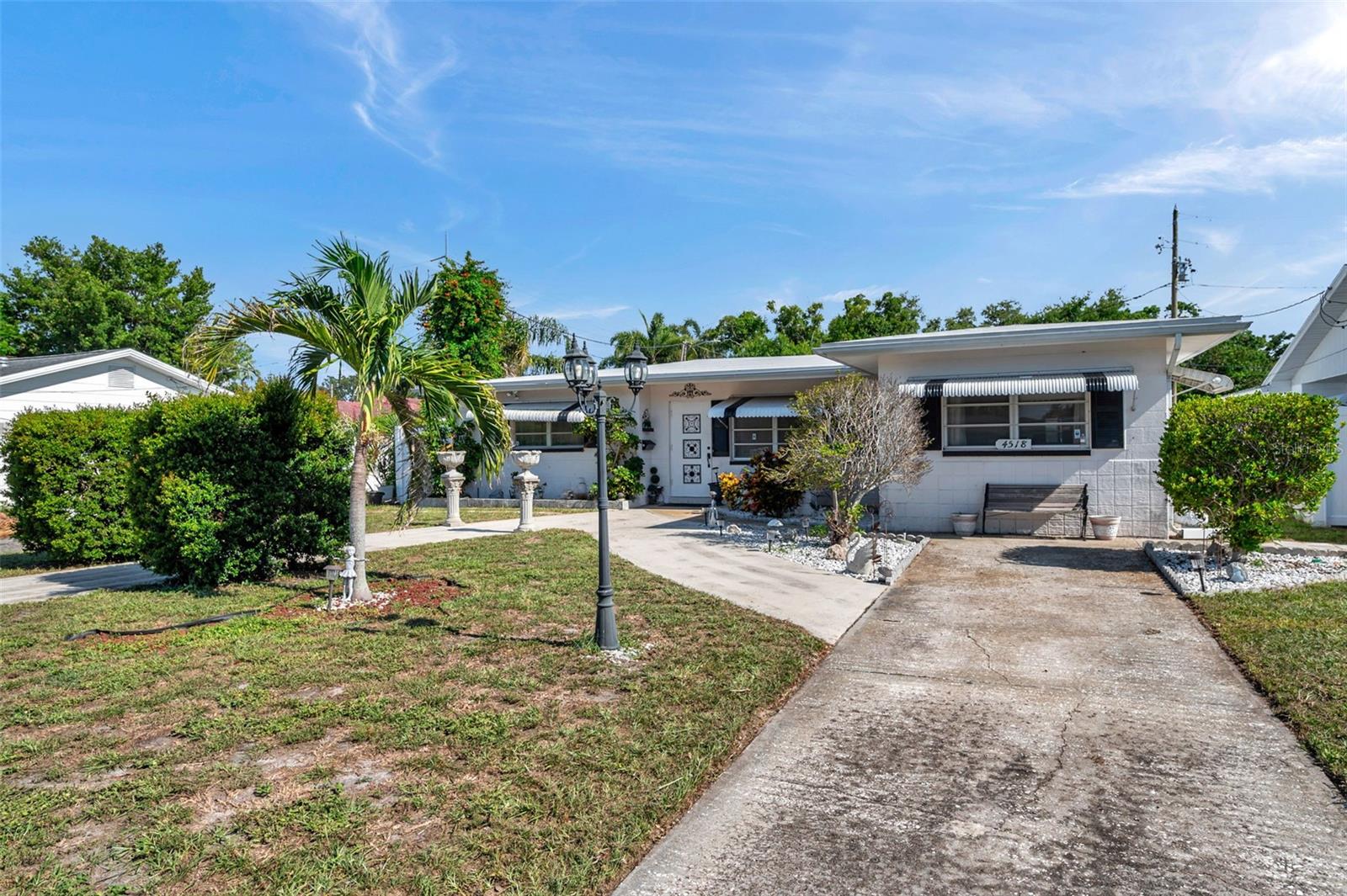 Image 4 of 35 For 4518 15th Avenue N