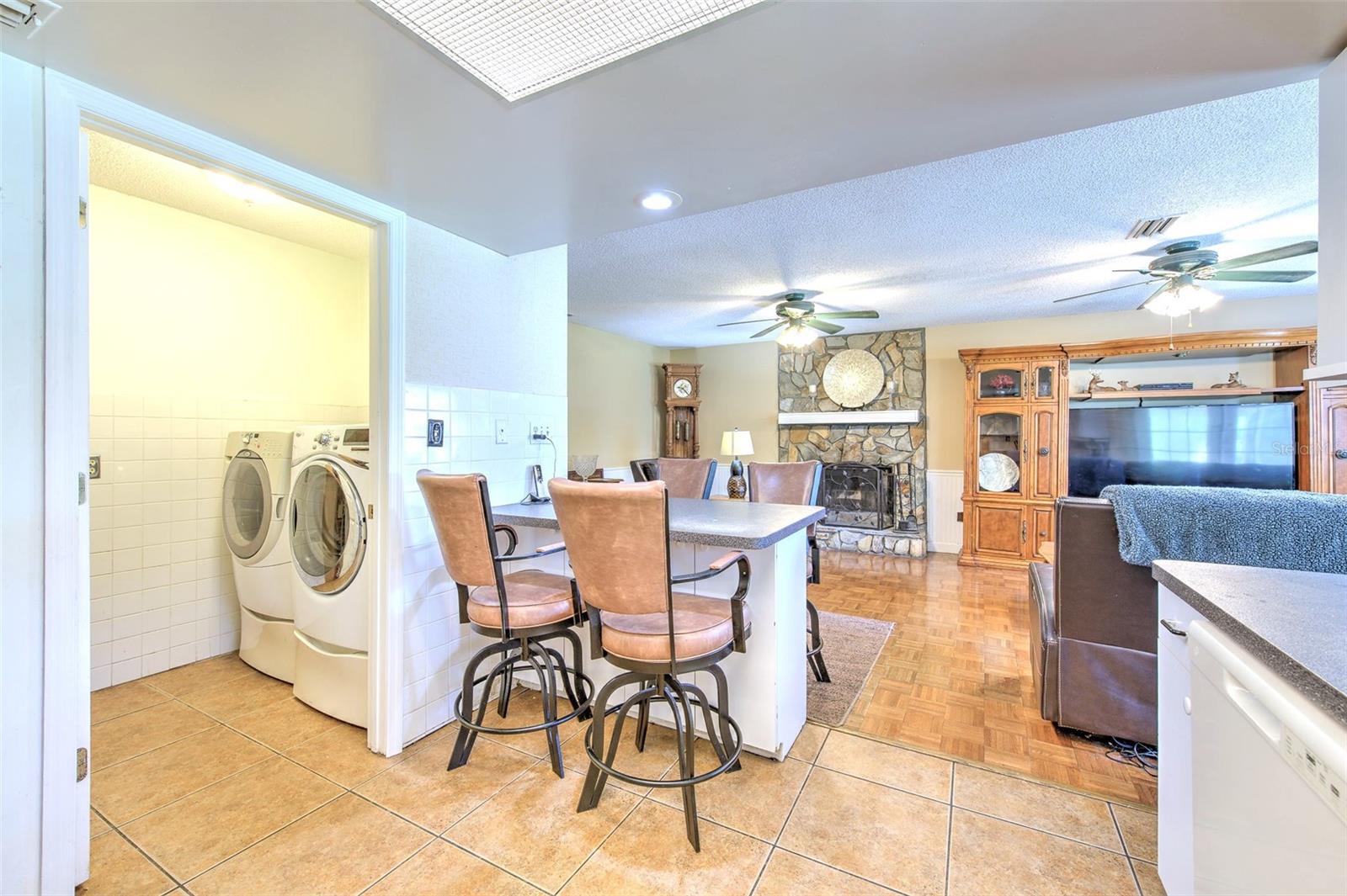 Image 12 of 51 For 3125 12th Avenue E