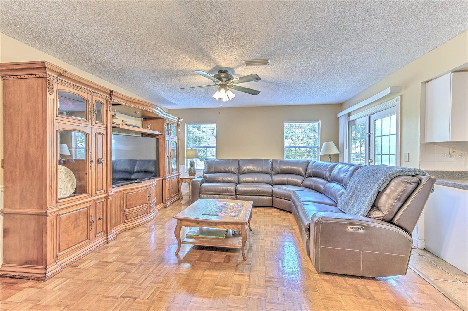 Image 13 of 51 For 3125 12th Avenue E