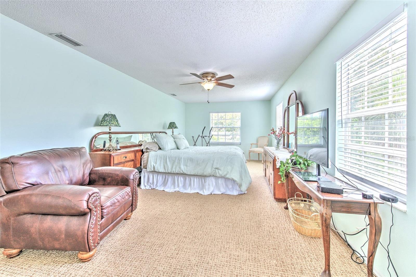 Image 23 of 51 For 3125 12th Avenue E