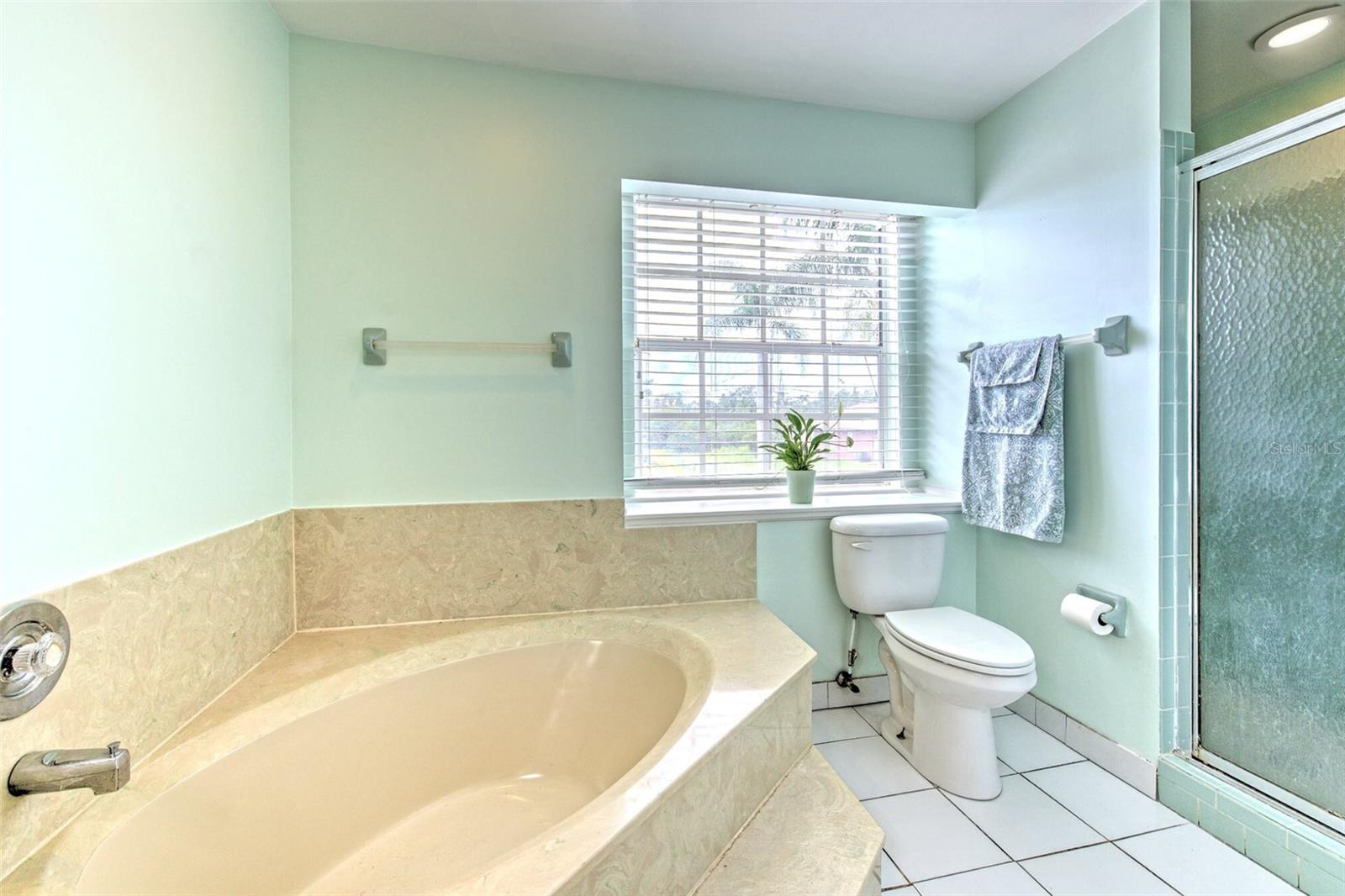 Image 26 of 51 For 3125 12th Avenue E