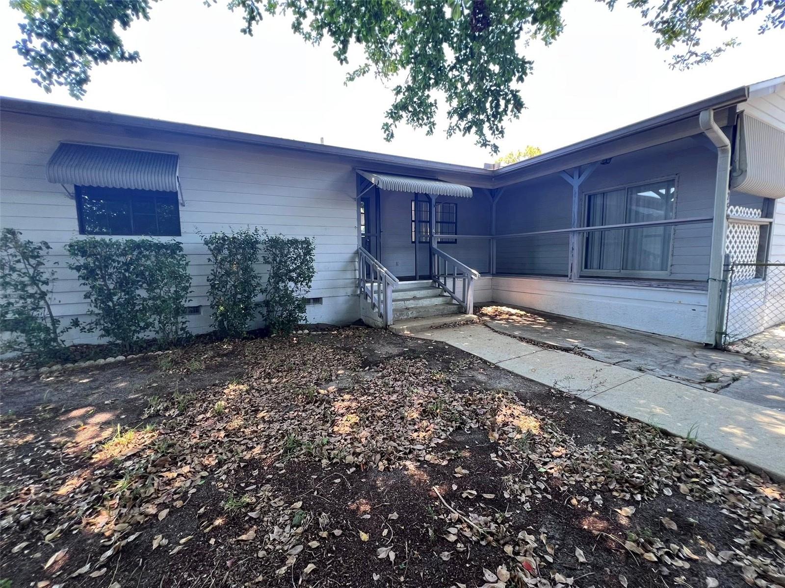 Image 13 of 24 For 425 Southwest Boulevard