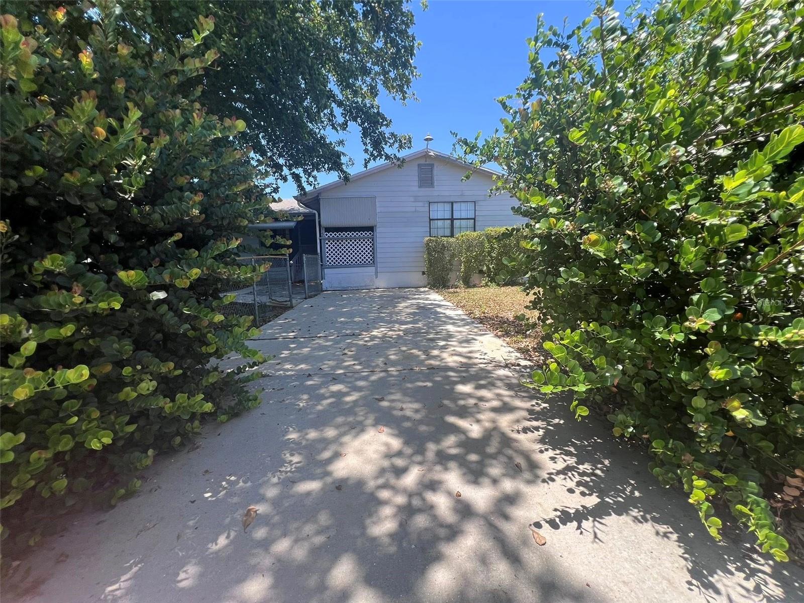 Image 21 of 24 For 425 Southwest Boulevard