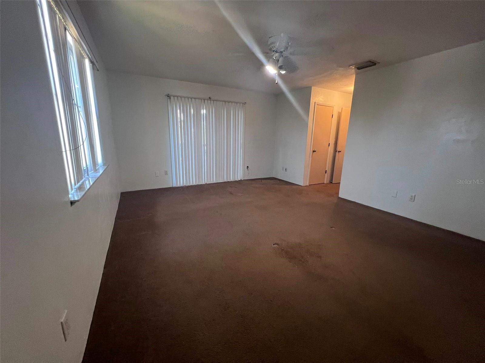 Image 8 of 24 For 425 Southwest Boulevard