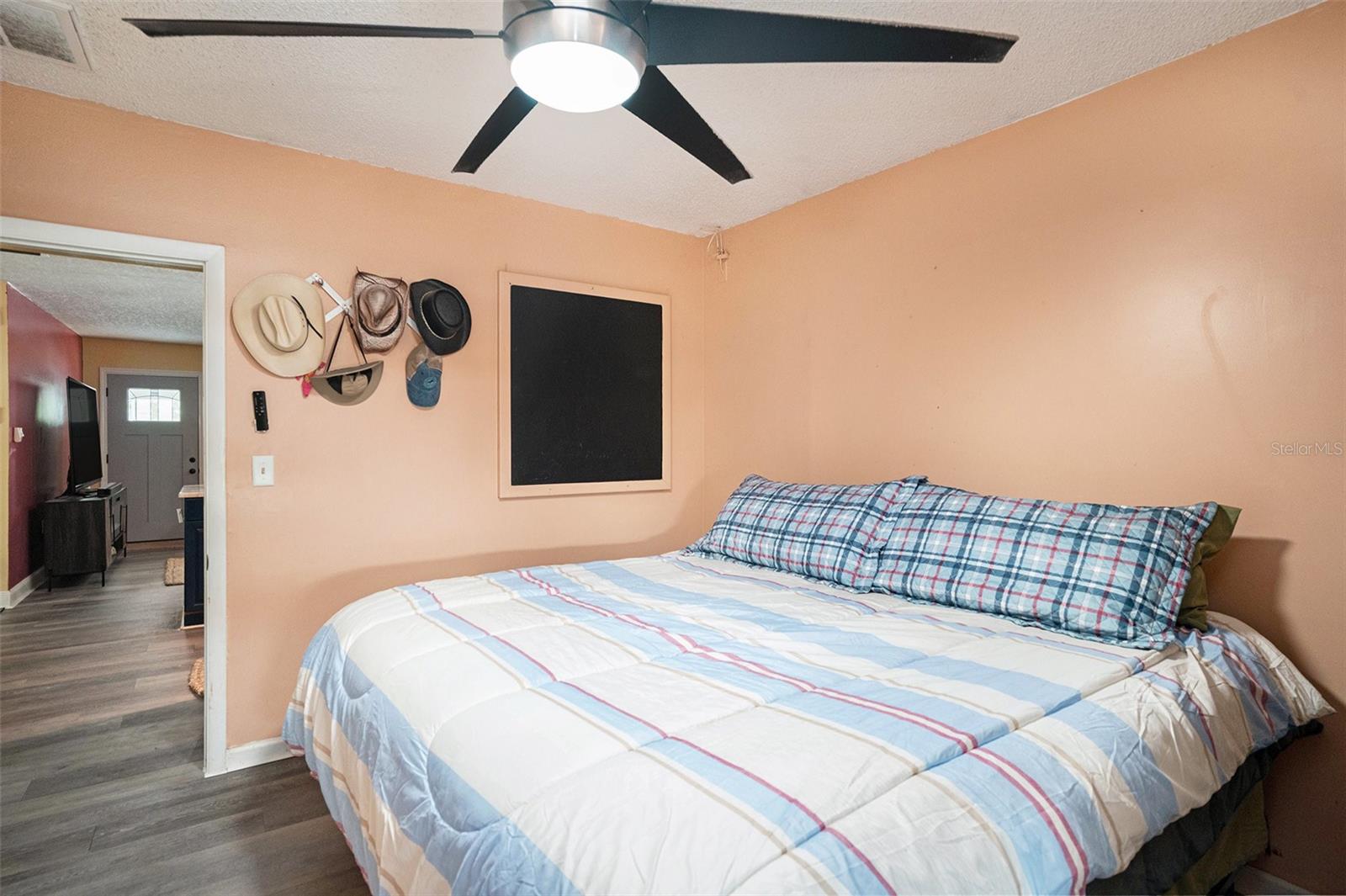 Image 16 of 26 For 6634 Woodland Boulevard N