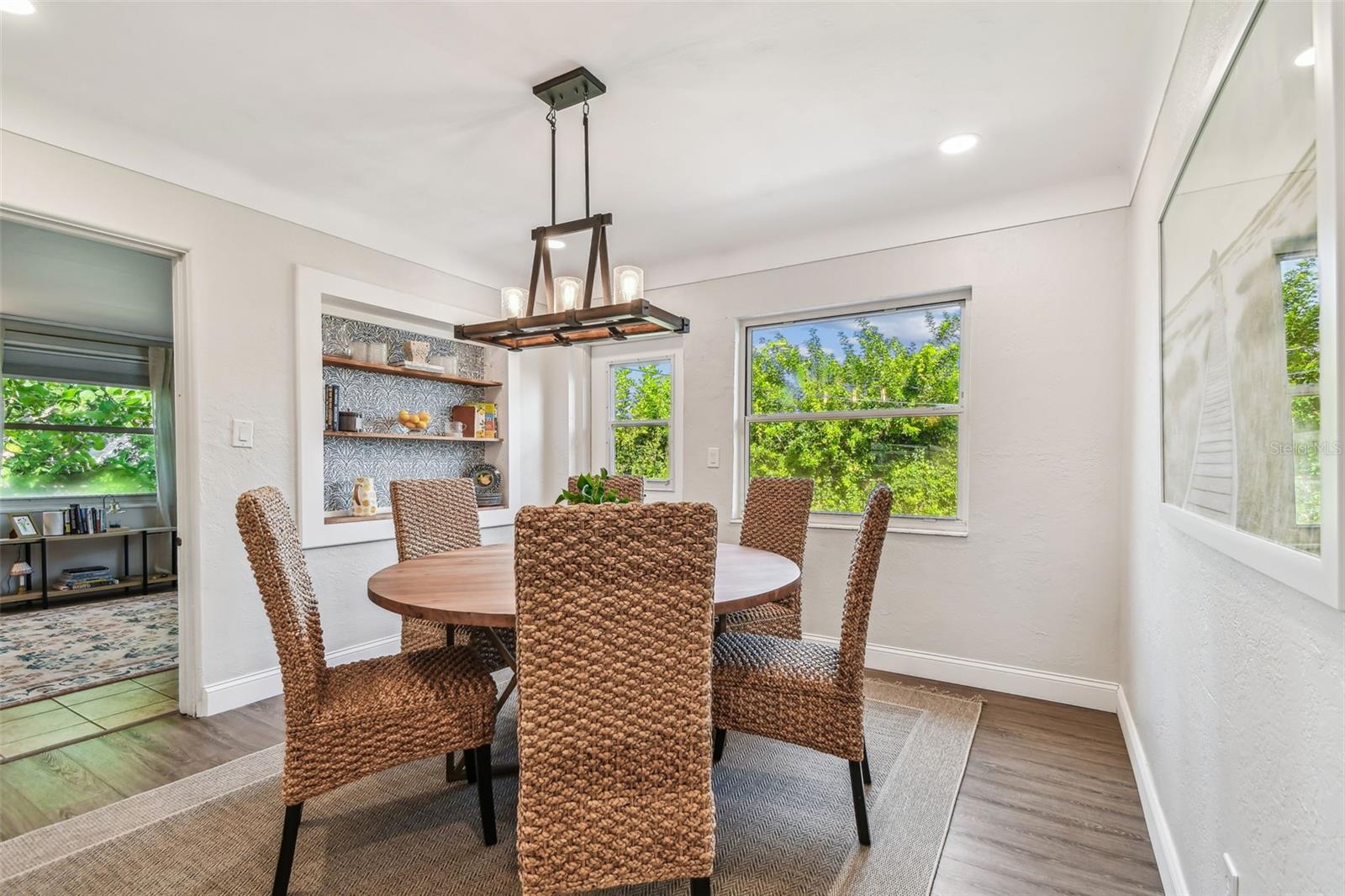 Image 13 of 33 For 2700 52nd Way N