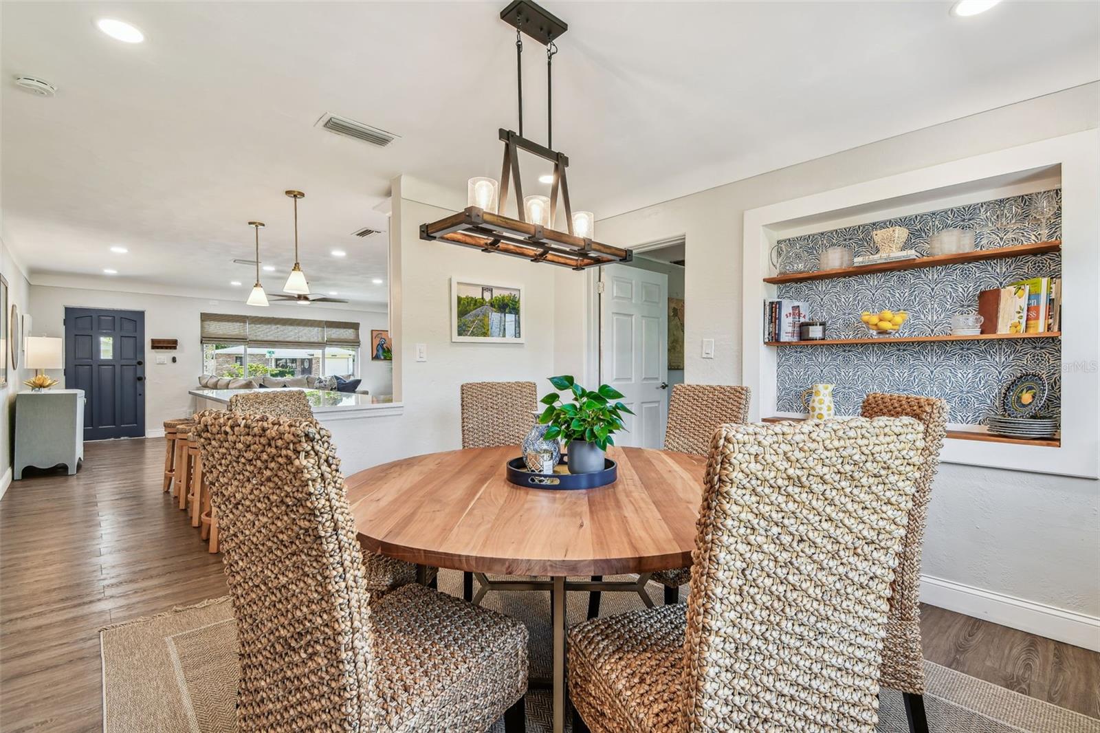 Image 14 of 33 For 2700 52nd Way N
