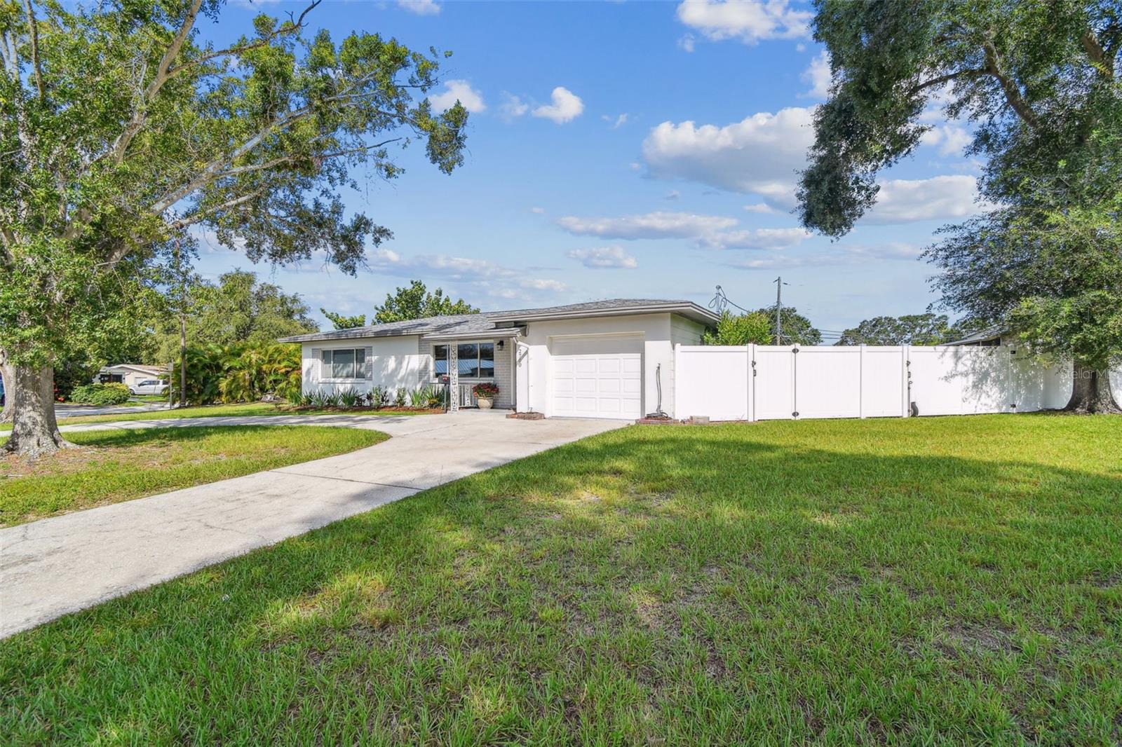 Image 31 of 33 For 2700 52nd Way N