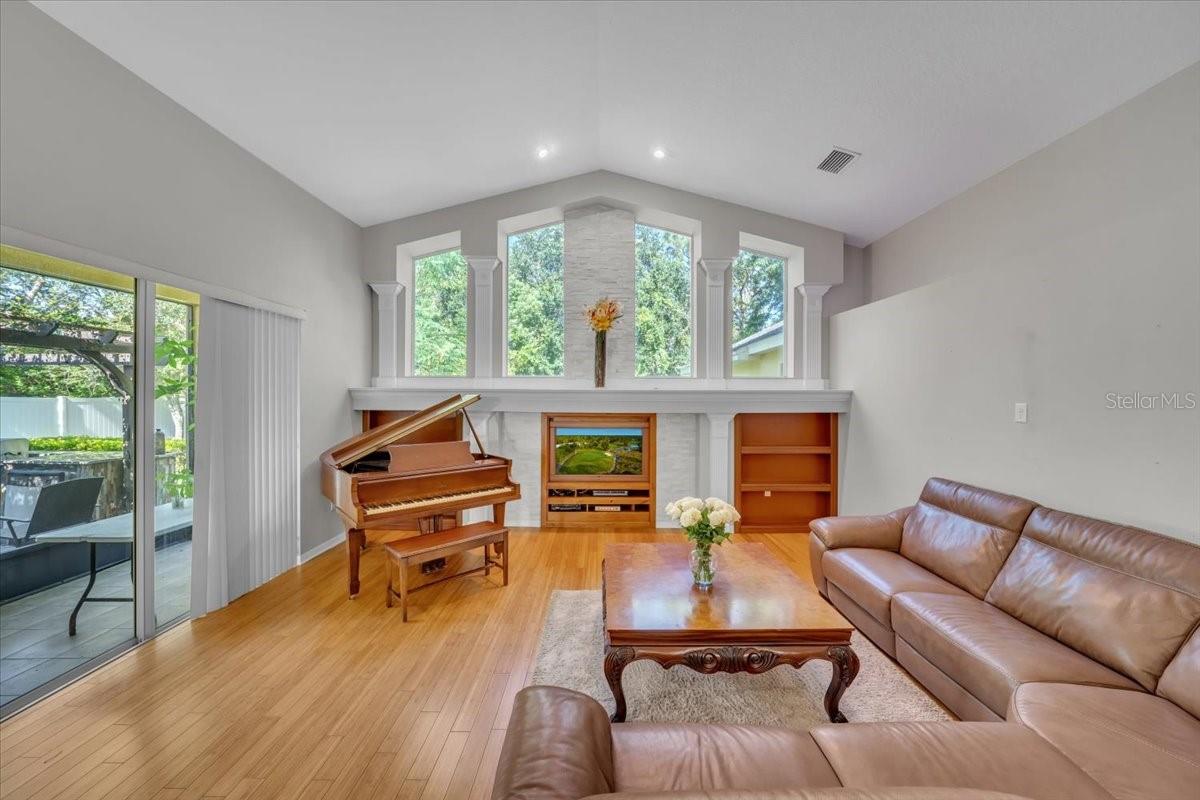 Image 10 of 29 For 5803 Tanagerside Road