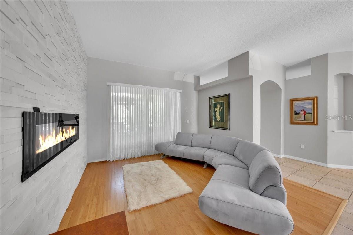 Image 3 of 29 For 5803 Tanagerside Road