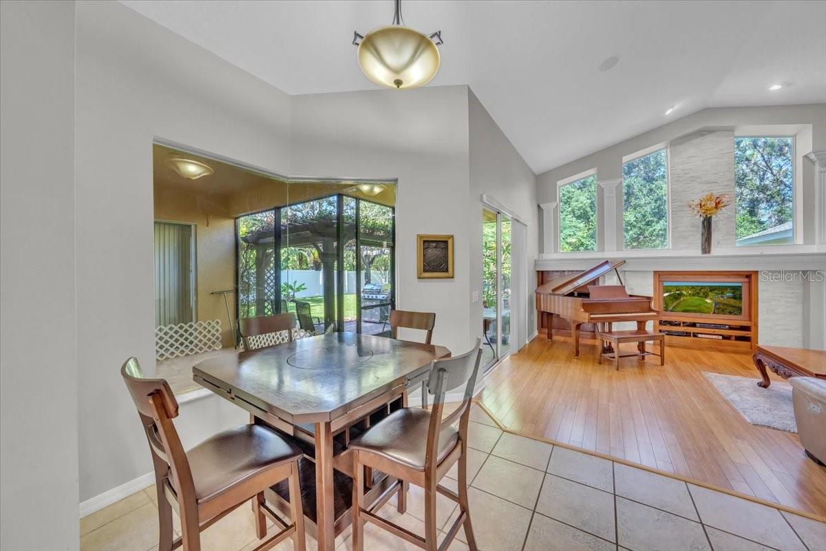 Image 9 of 29 For 5803 Tanagerside Road